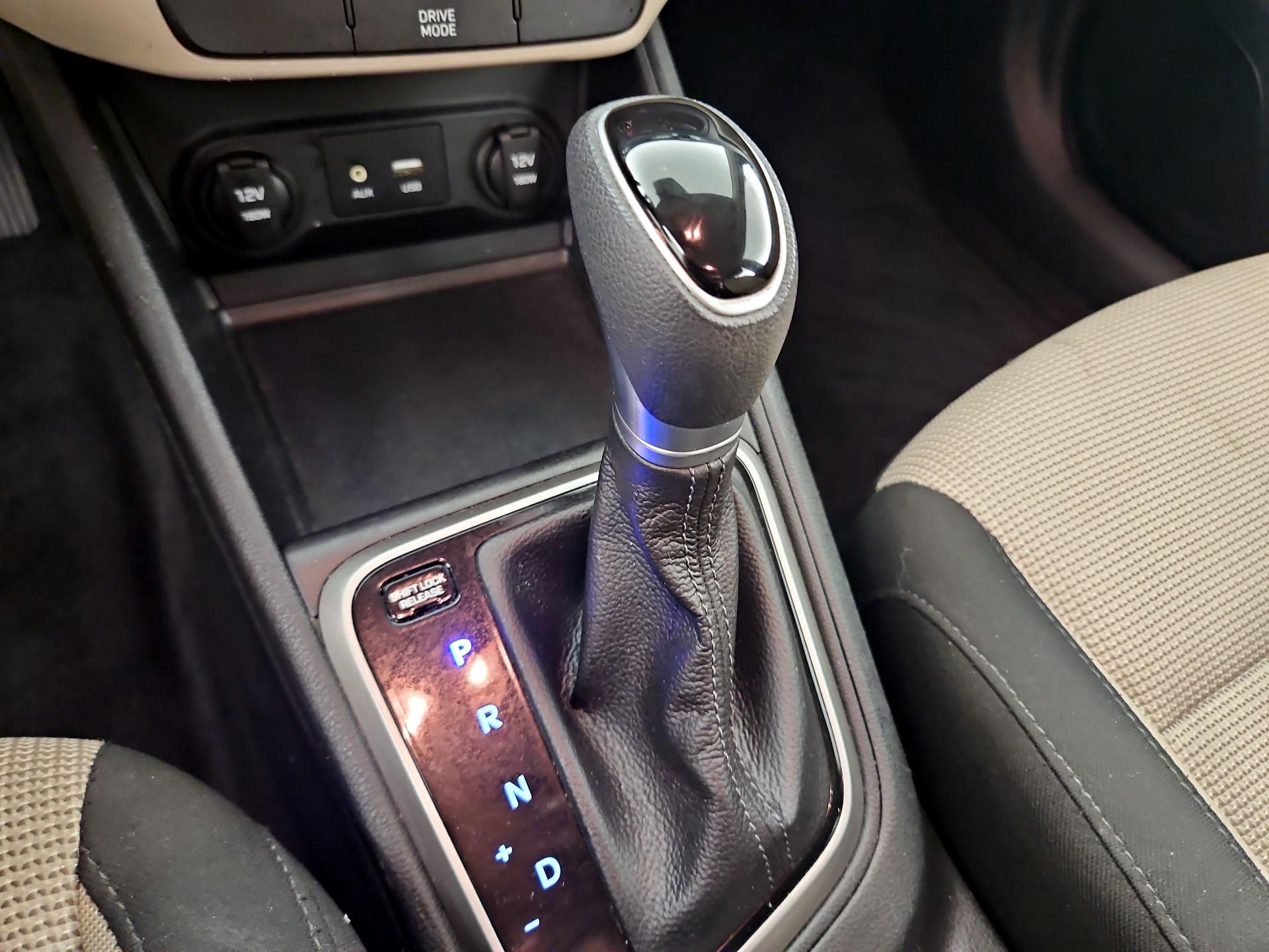 Thumbnail: 2020 Hyundai Accent - 17