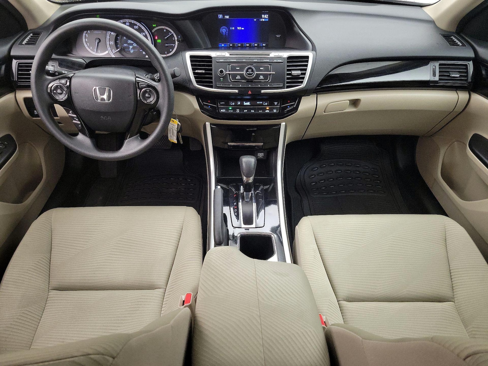 2017 Honda Accord LX - Photo 10
