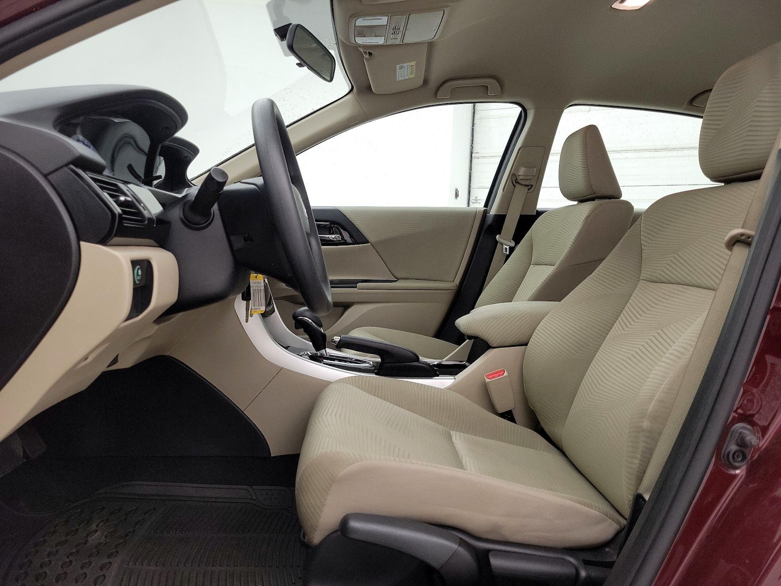 2017 Honda Accord LX - Photo 12