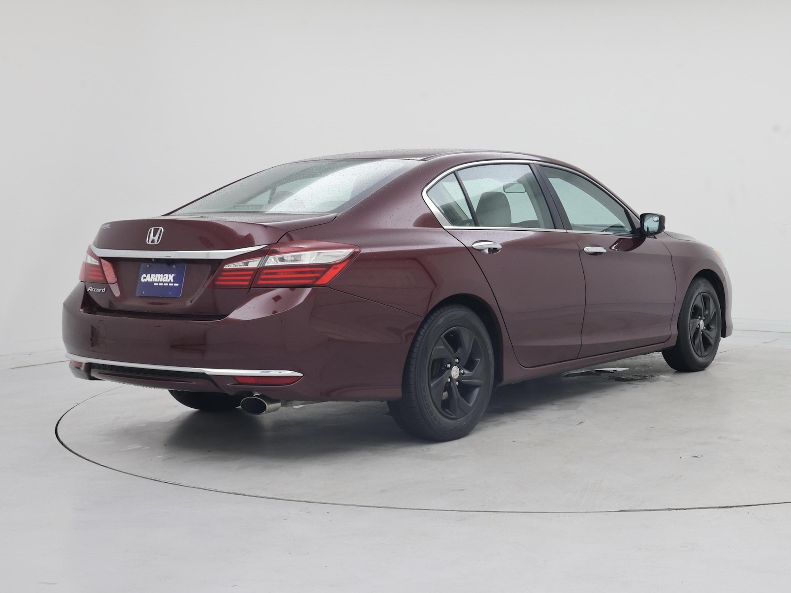 2017 Honda Accord LX - Photo 9