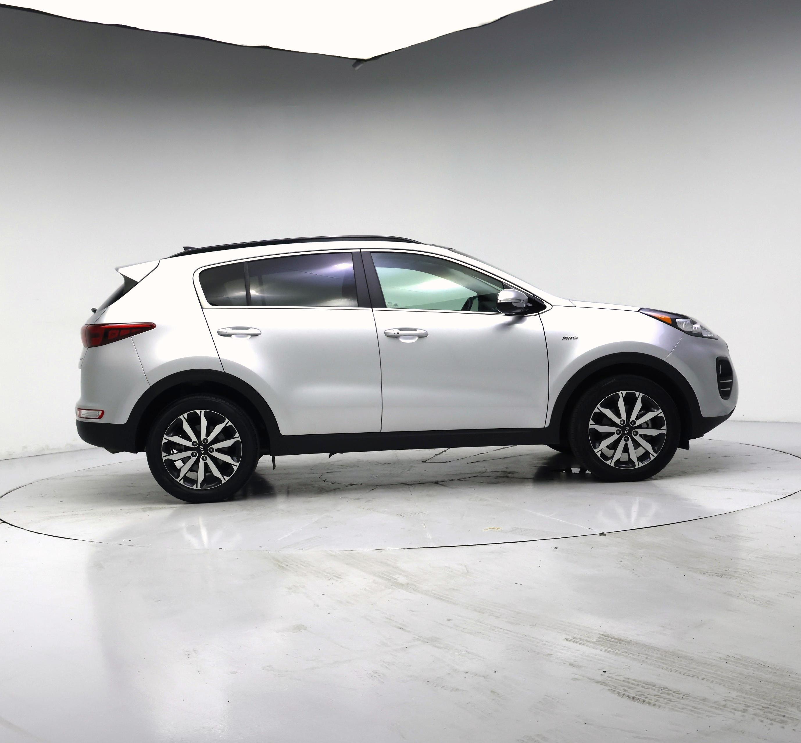 Thumbnail: 2019 Kia Sportage - 7