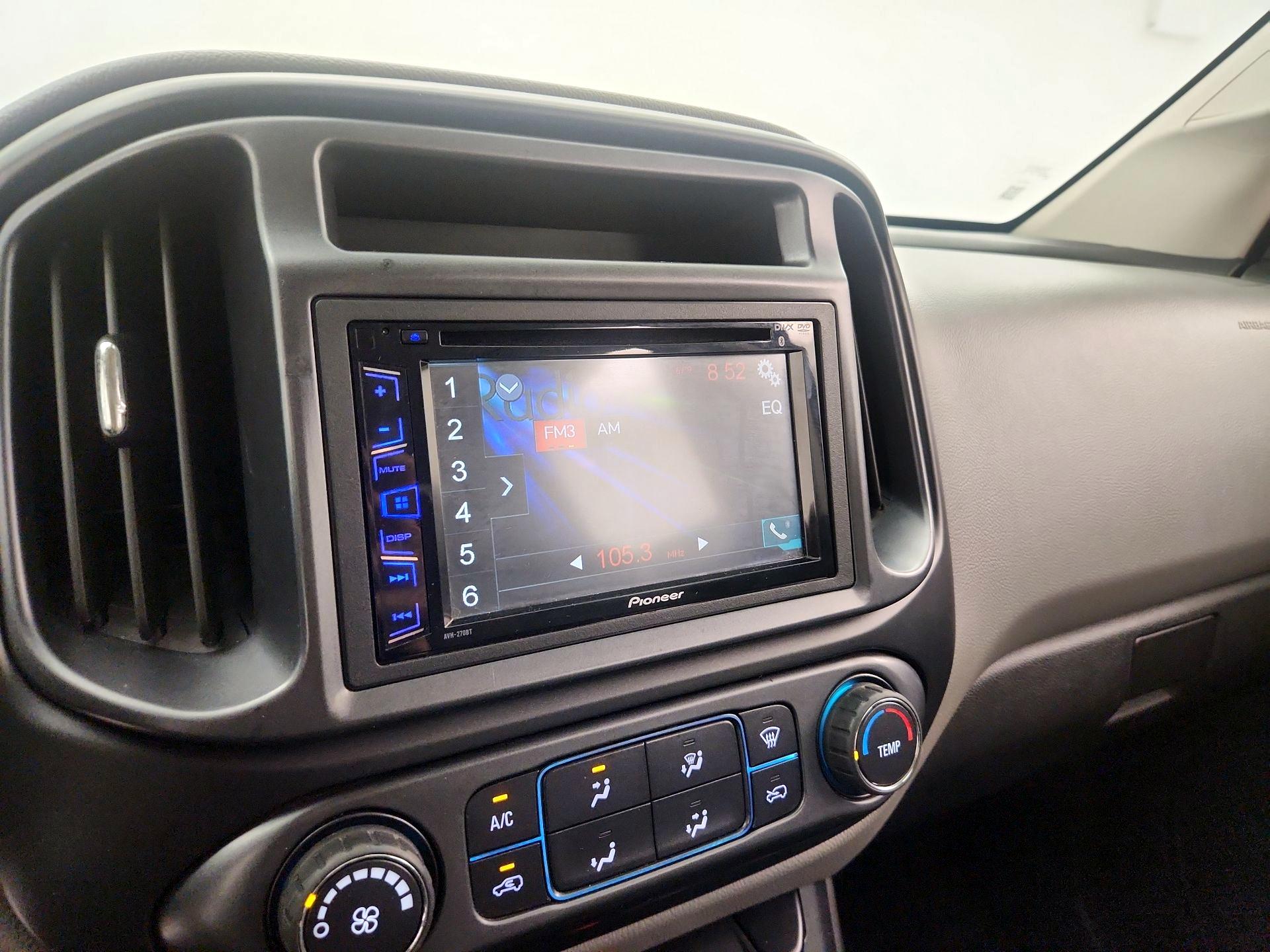 Thumbnail: 2015 Chevrolet Colorado - 15