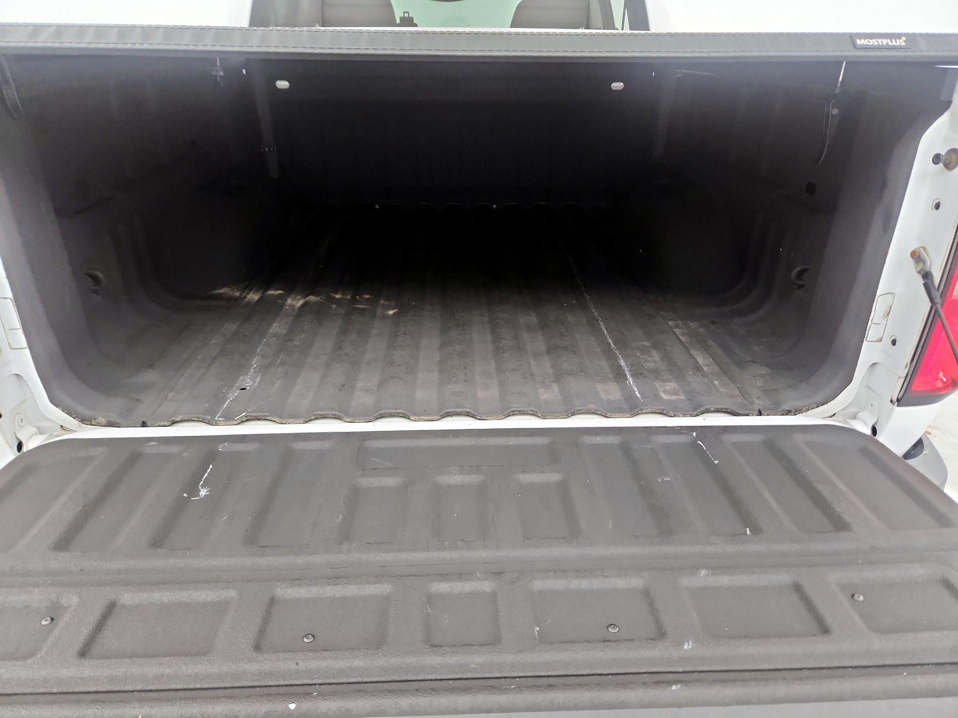 Thumbnail: 2015 Chevrolet Colorado - 20