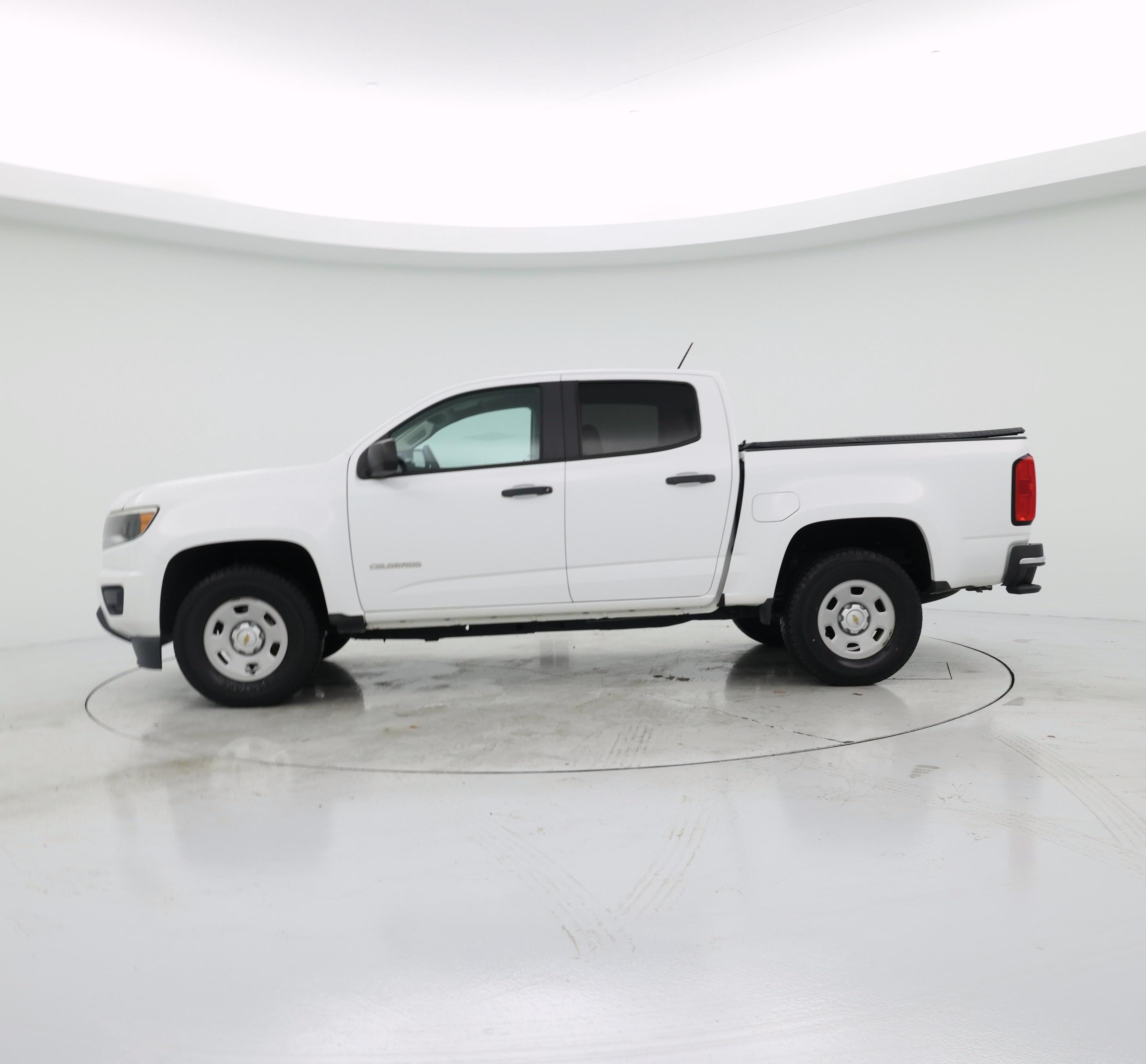 Thumbnail: 2015 Chevrolet Colorado - 3