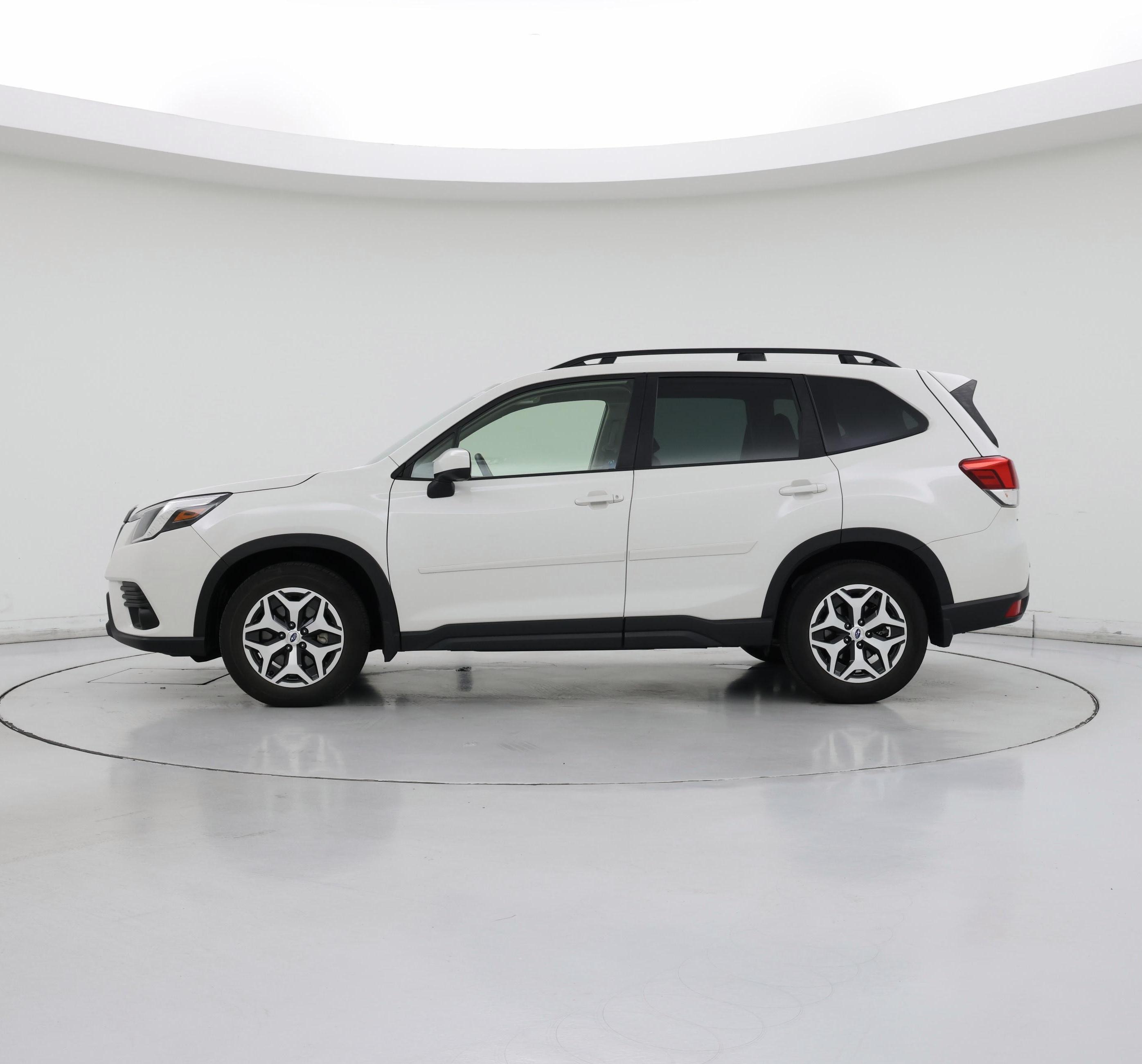 Thumbnail: 2023 Subaru Forester - 3