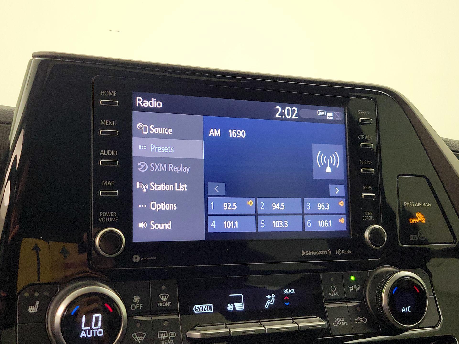 Thumbnail: 2020 Toyota Highlander - 15