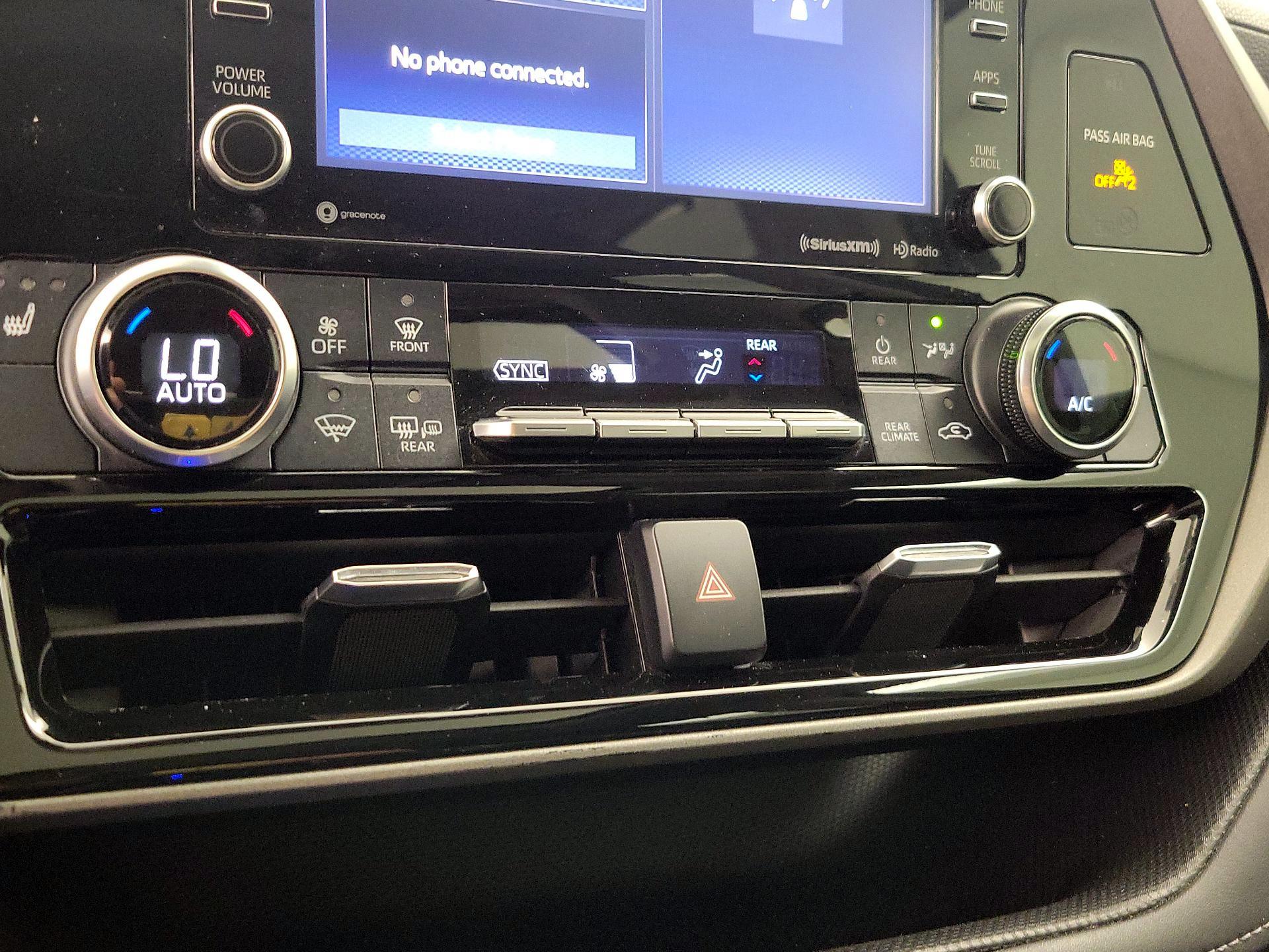 Thumbnail: 2020 Toyota Highlander - 16