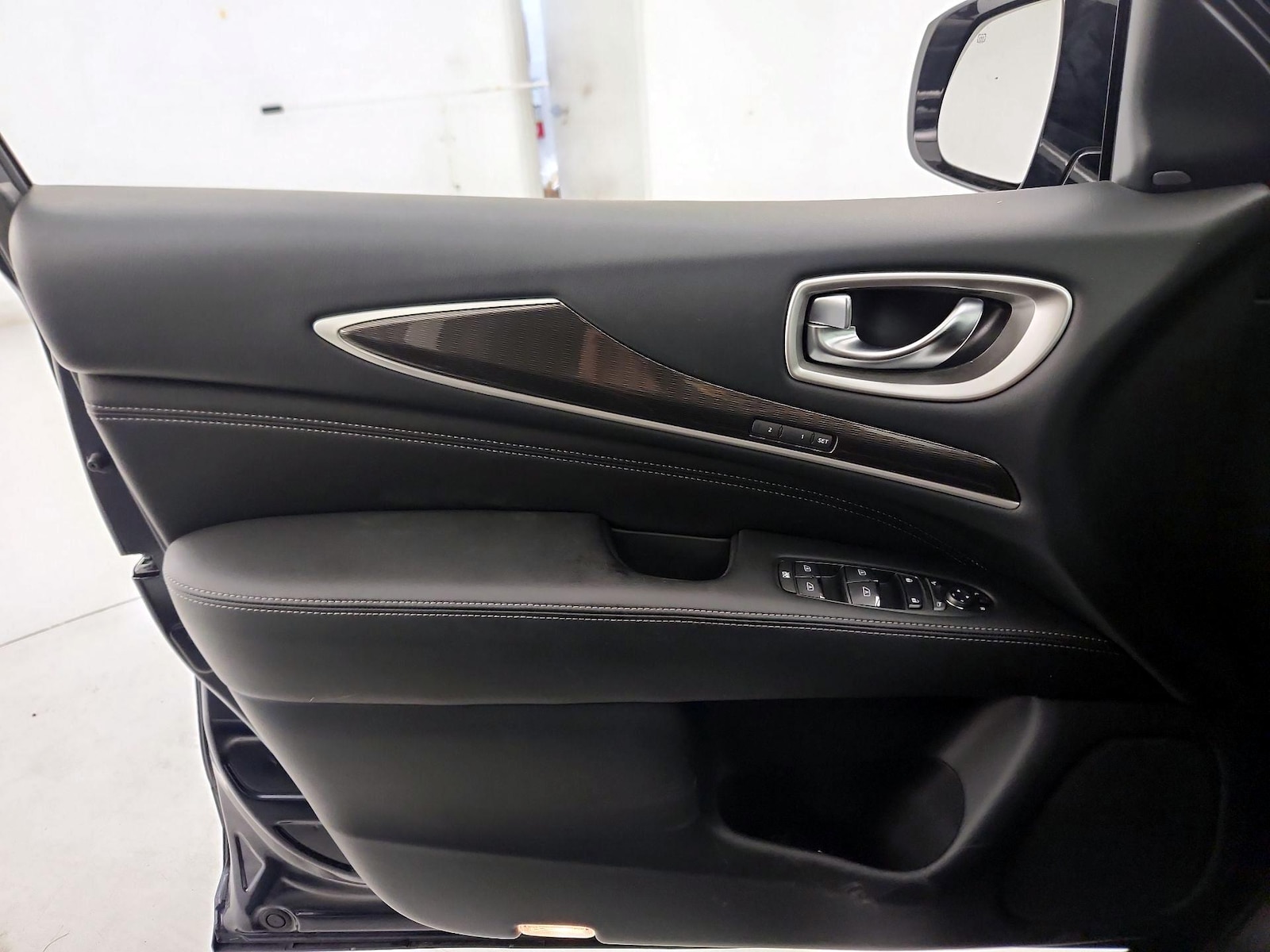 2019 INFINITI QX60 LUXE - Photo 13