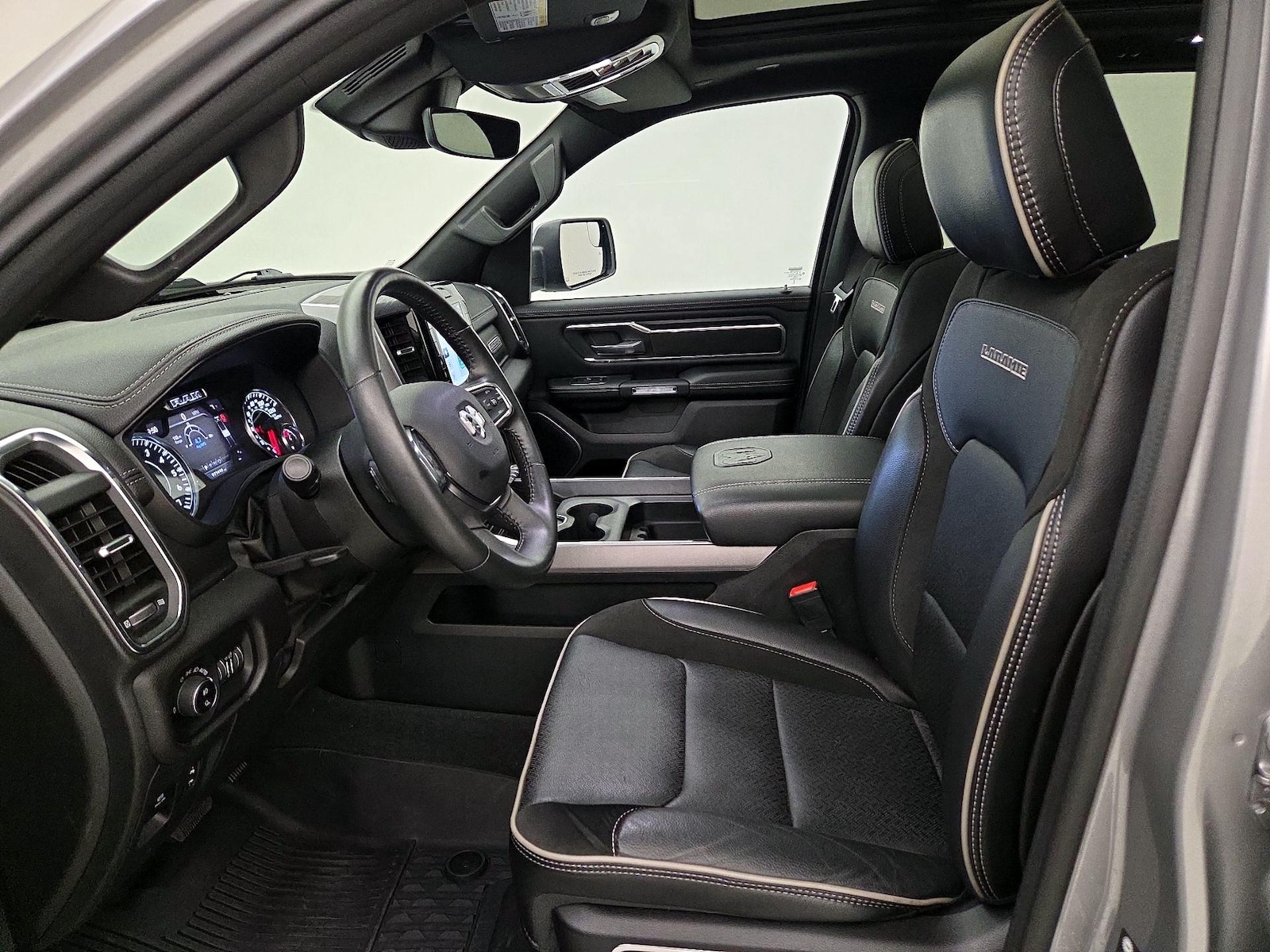 2024 RAM Ram 1500 Pickup Laramie - Photo 12