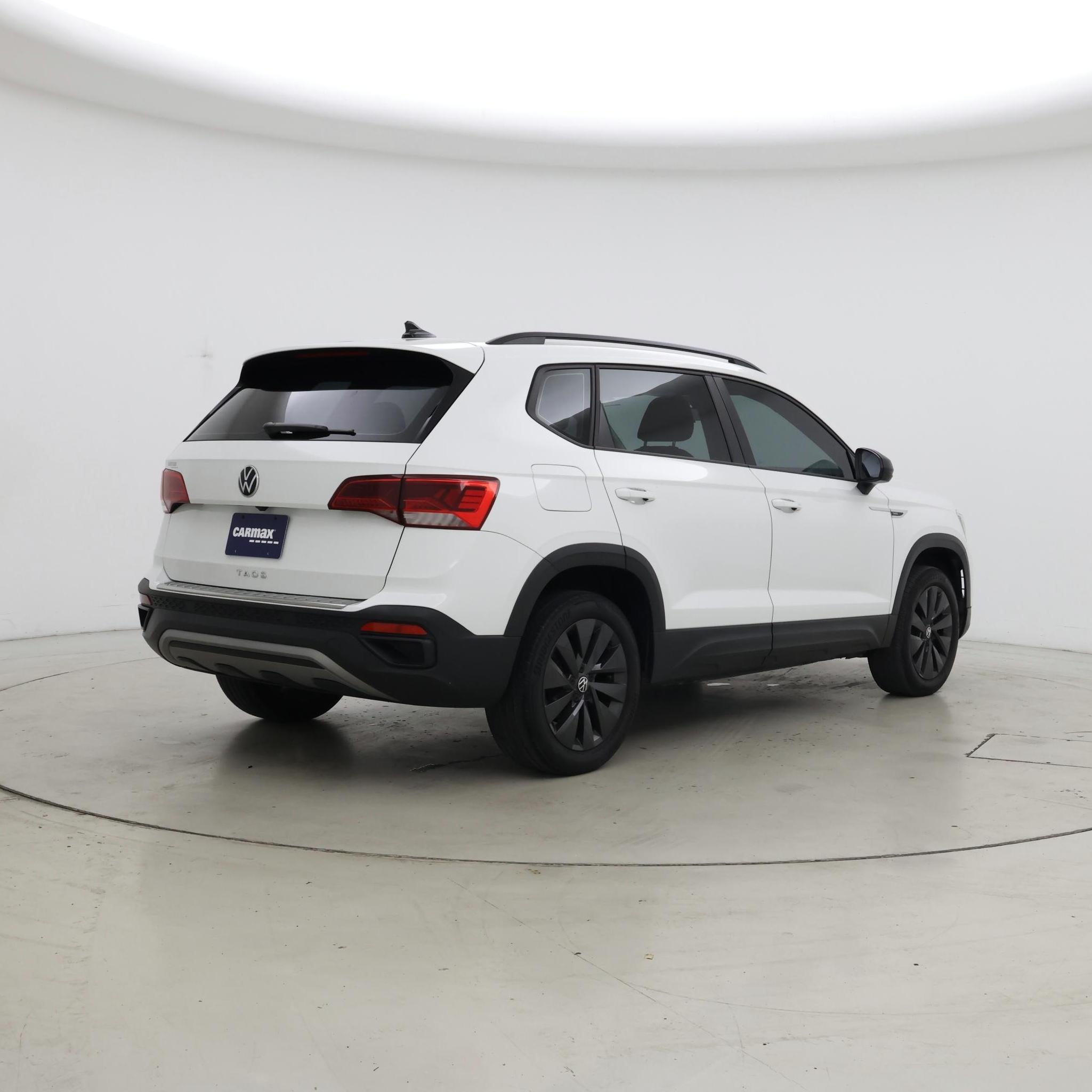 Thumbnail: 2024 Volkswagen Taos - 8