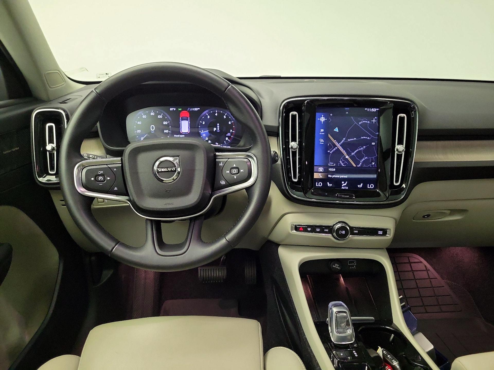 Thumbnail: 2020 Volvo XC40 - 10