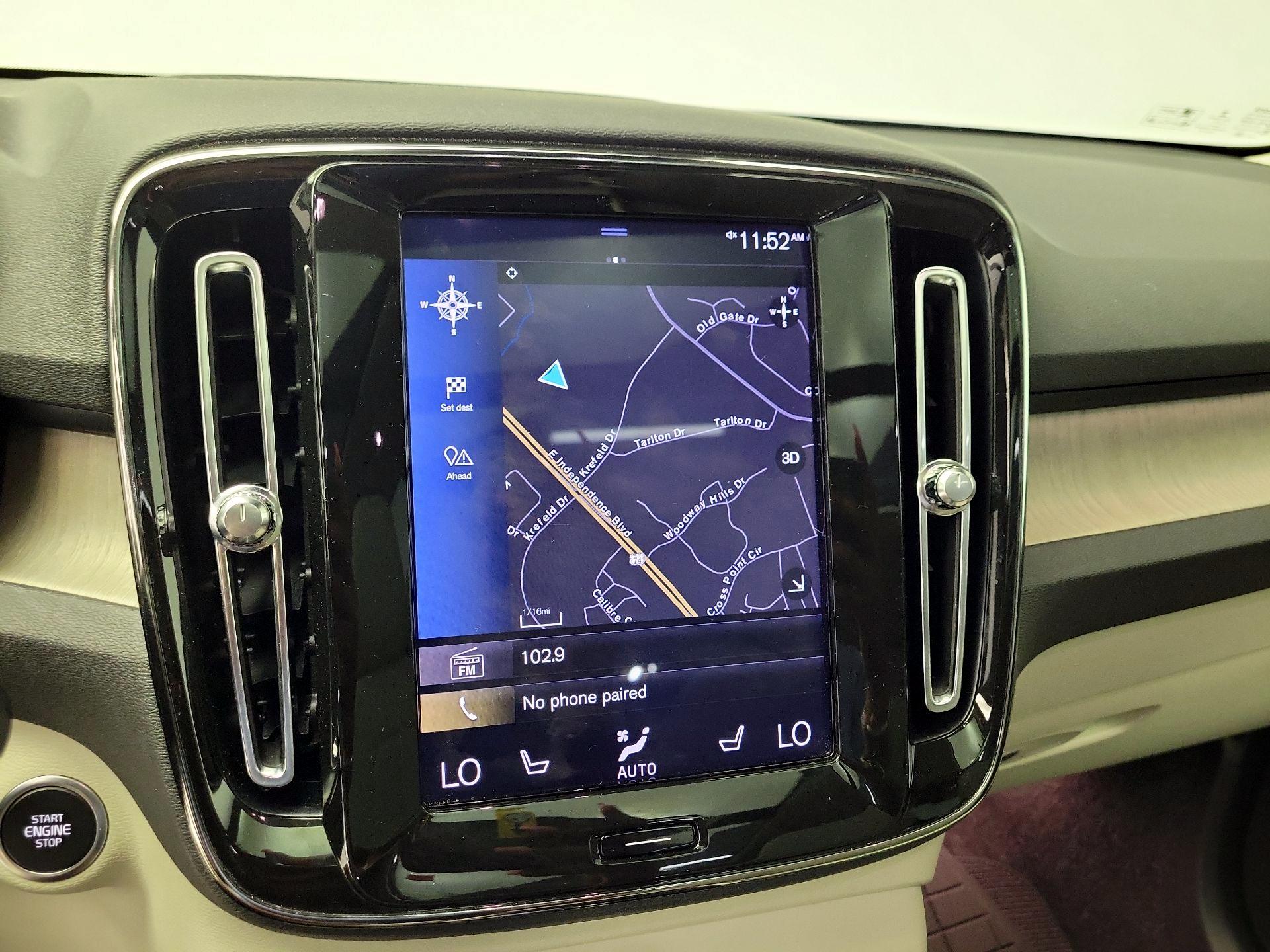 Thumbnail: 2020 Volvo XC40 - 14