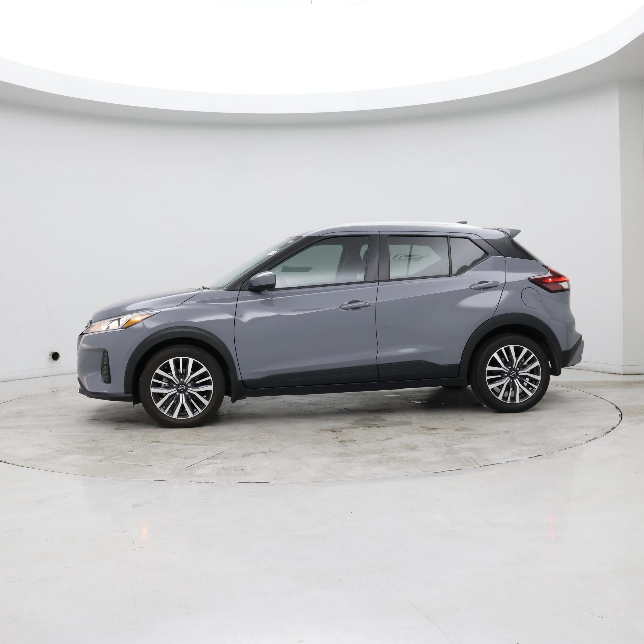 Thumbnail: 2022 Nissan Kicks - 2