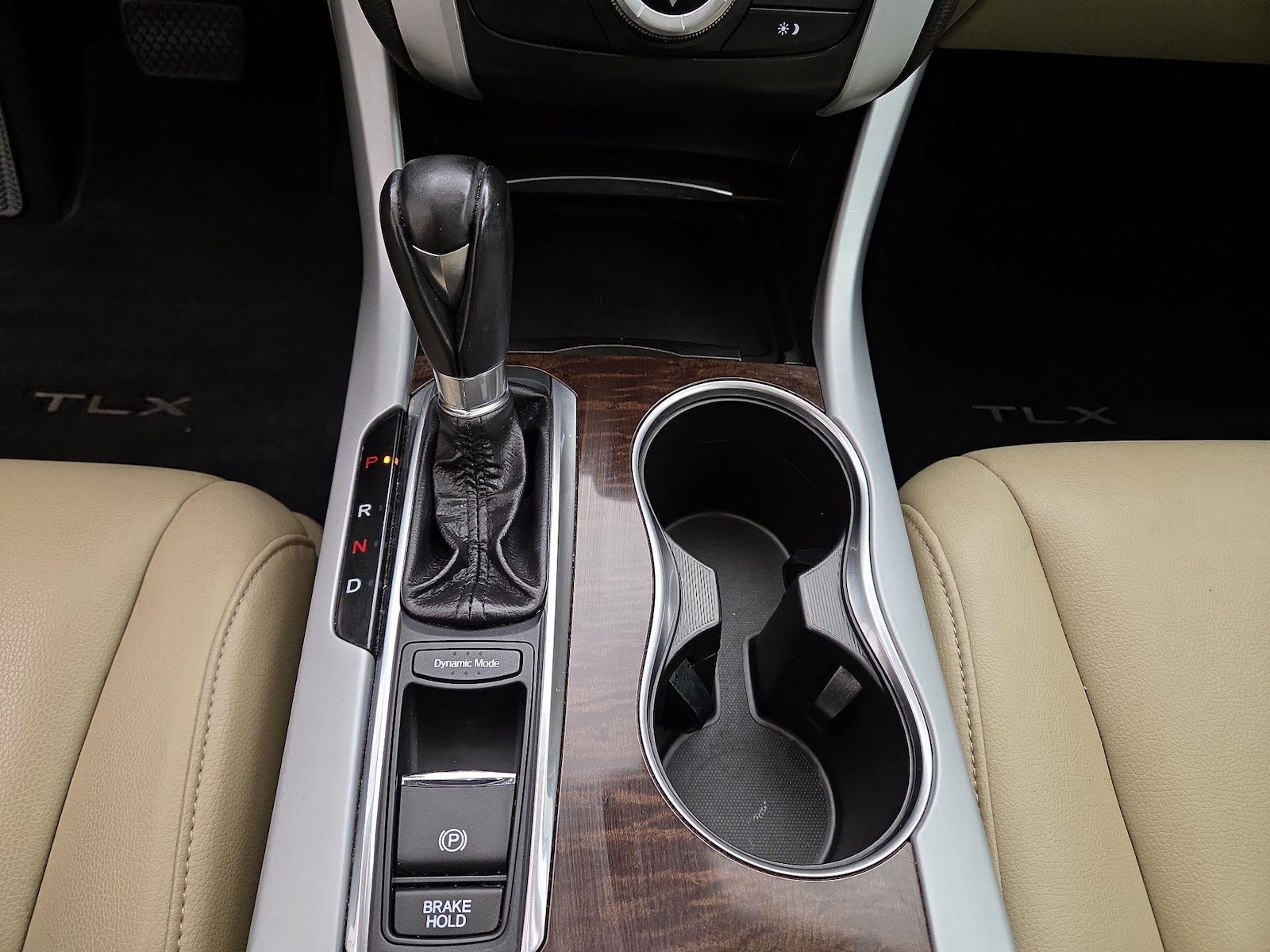 2020 Acura TLX Base - Photo 18