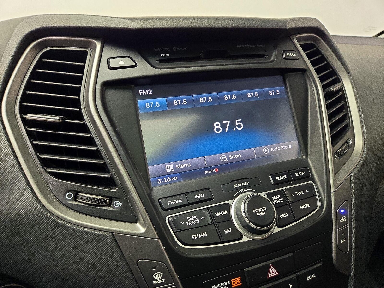 2014 Hyundai Santa Fe Sport 2.0T - Photo 17