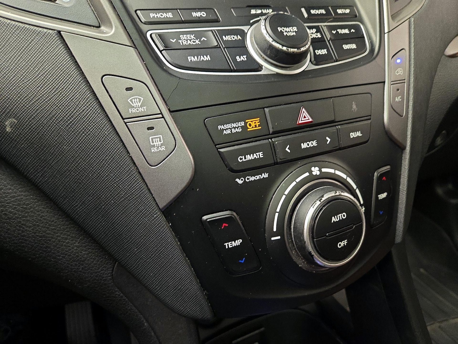 2014 Hyundai Santa Fe Sport 2.0T - Photo 18