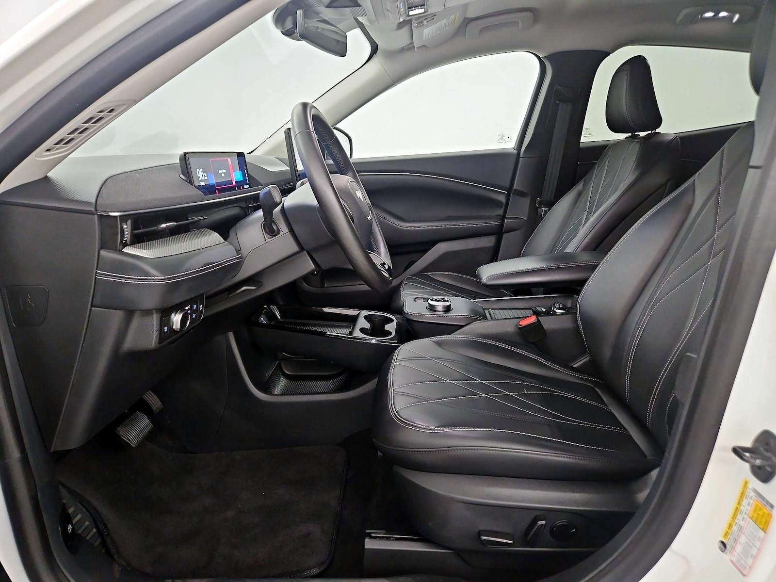 2022 Ford Mustang Mach-E Select AWD - Photo 10