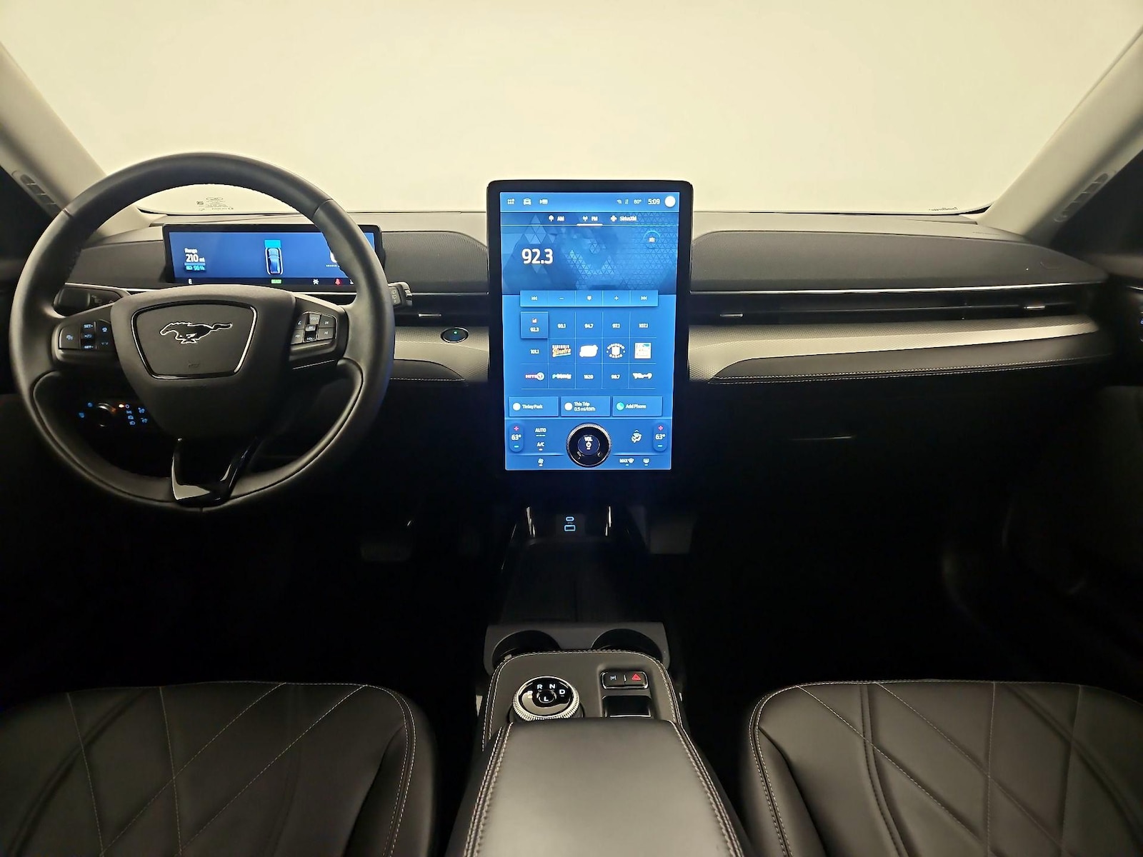 2022 Ford Mustang Mach-E Select AWD - Photo 8