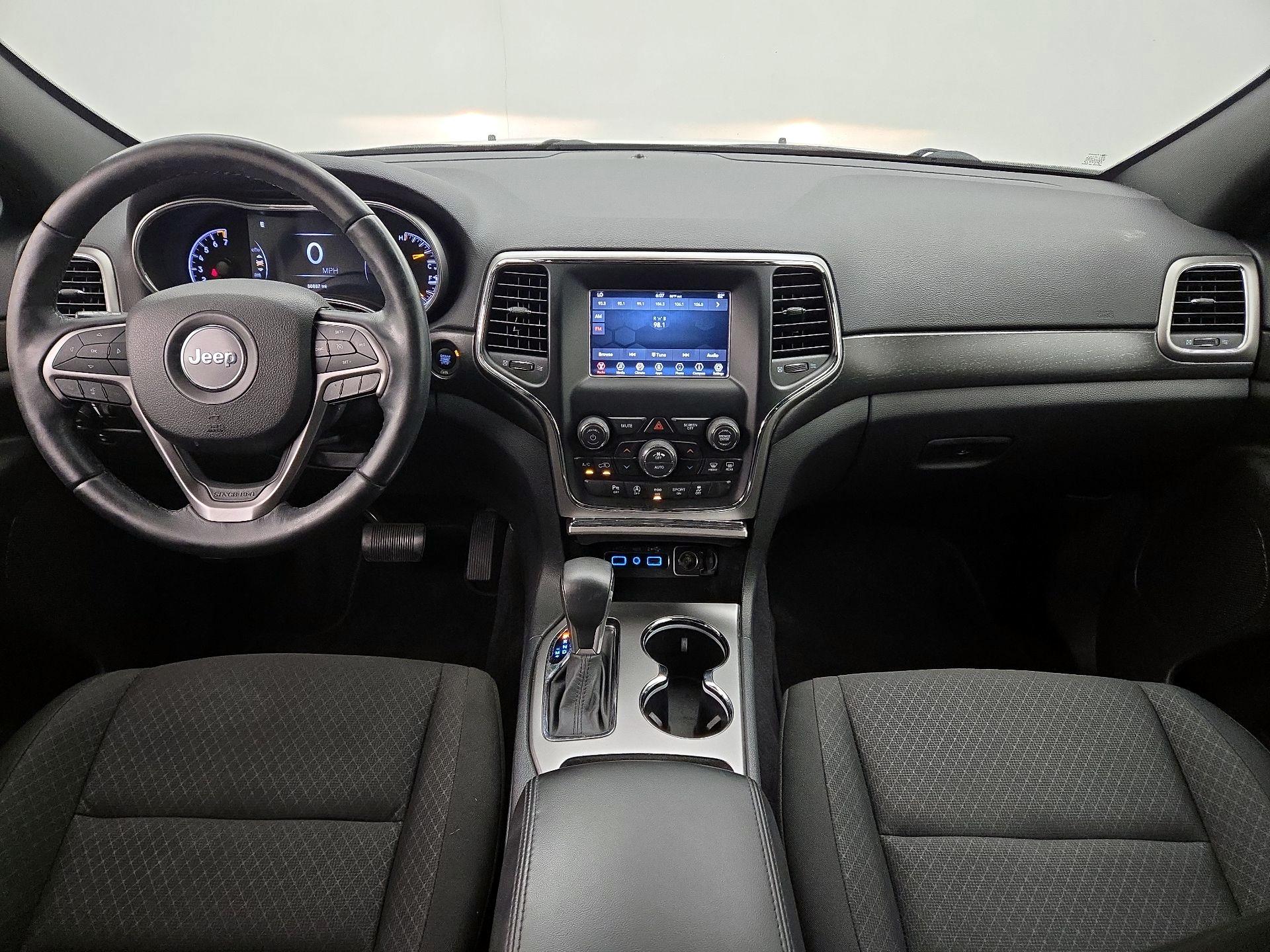 Thumbnail: 2018 Jeep Grand Cherokee - 9