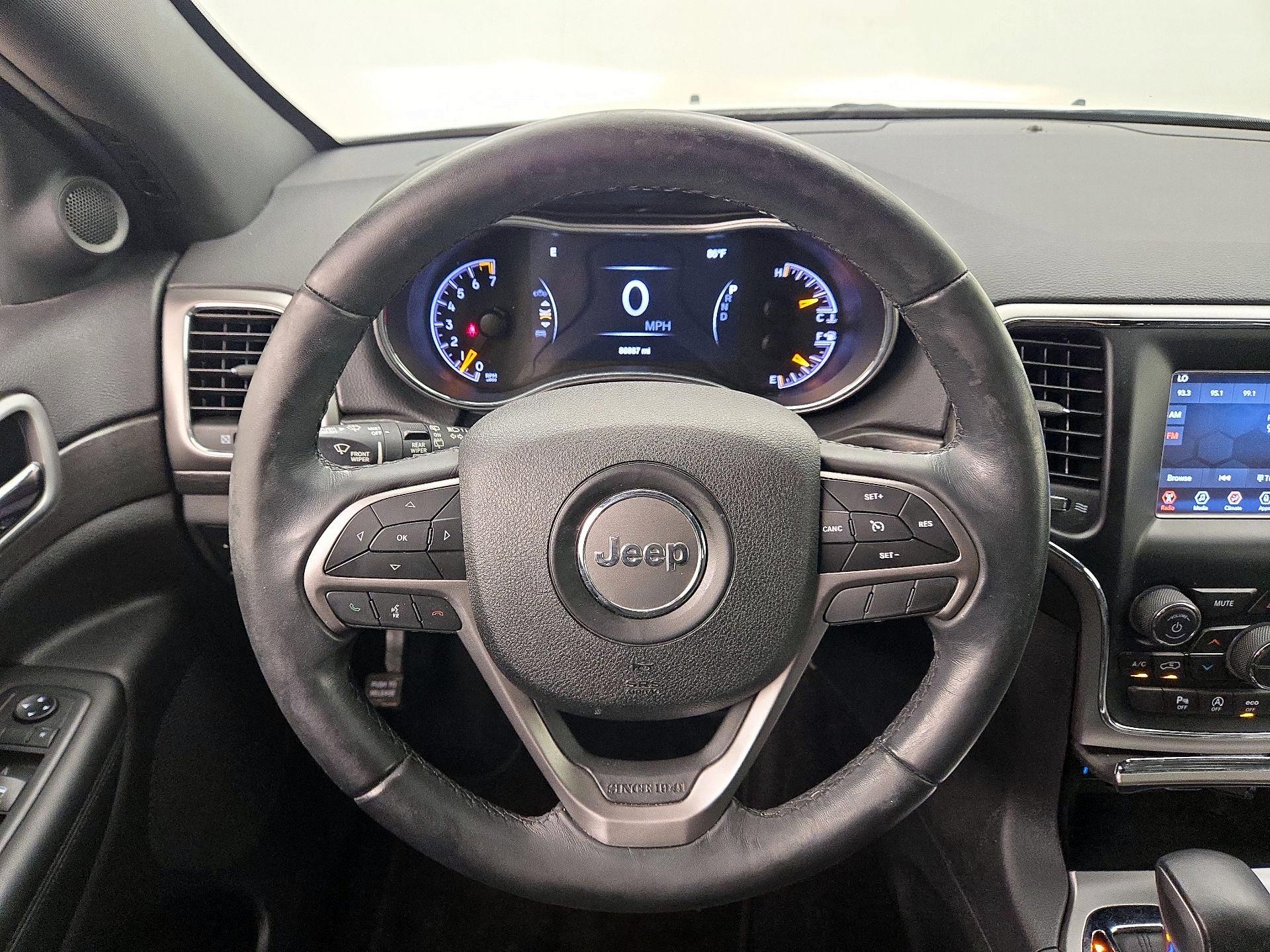 Thumbnail: 2018 Jeep Grand Cherokee - 10
