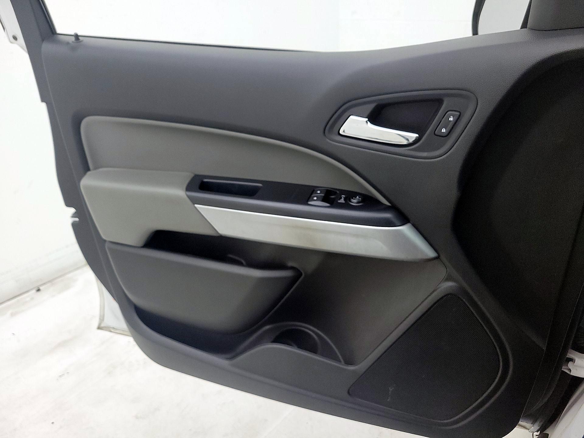 Thumbnail: 2020 Chevrolet Colorado - 12