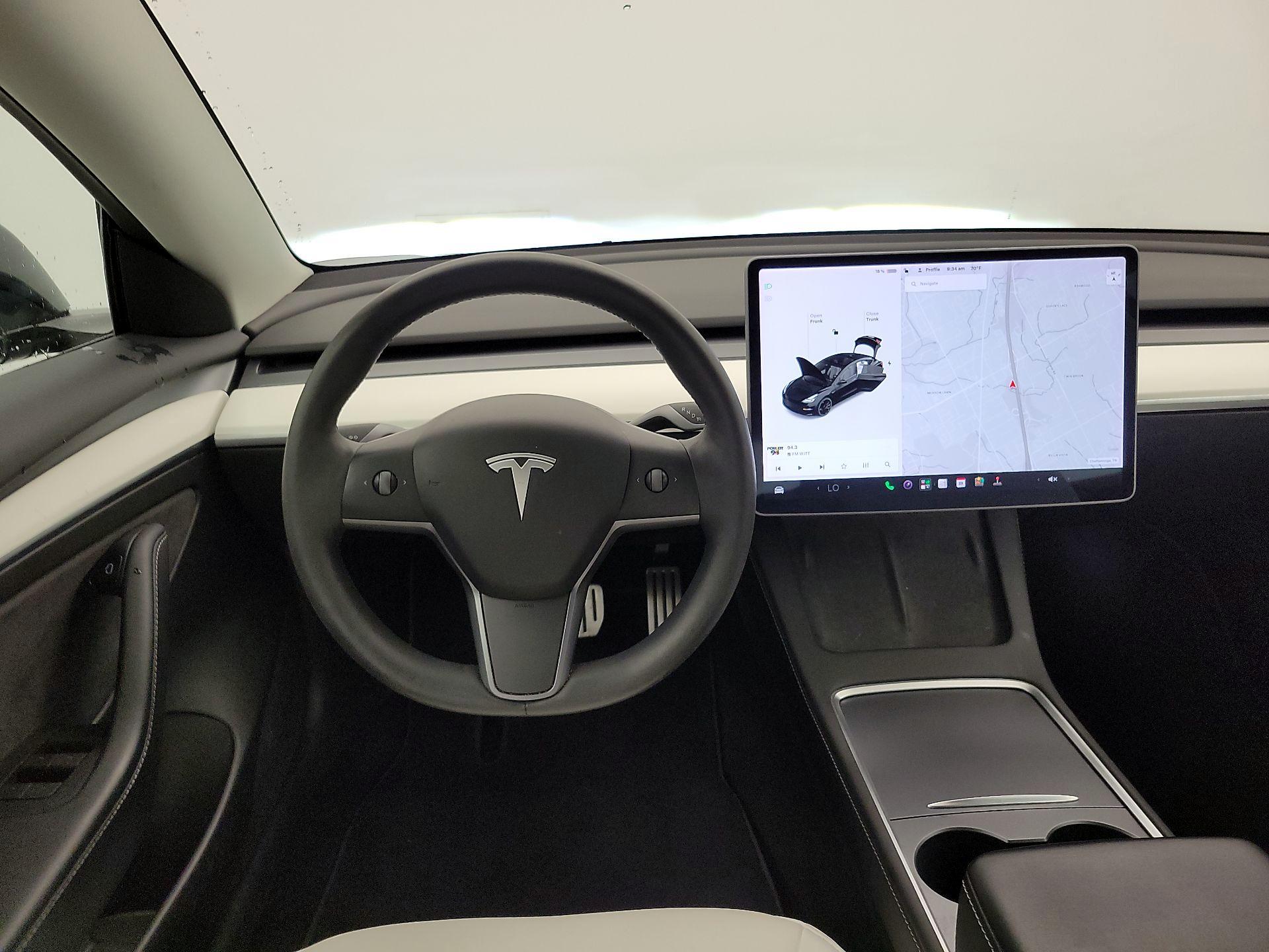 Thumbnail: 2022 Tesla Model 3 - 10