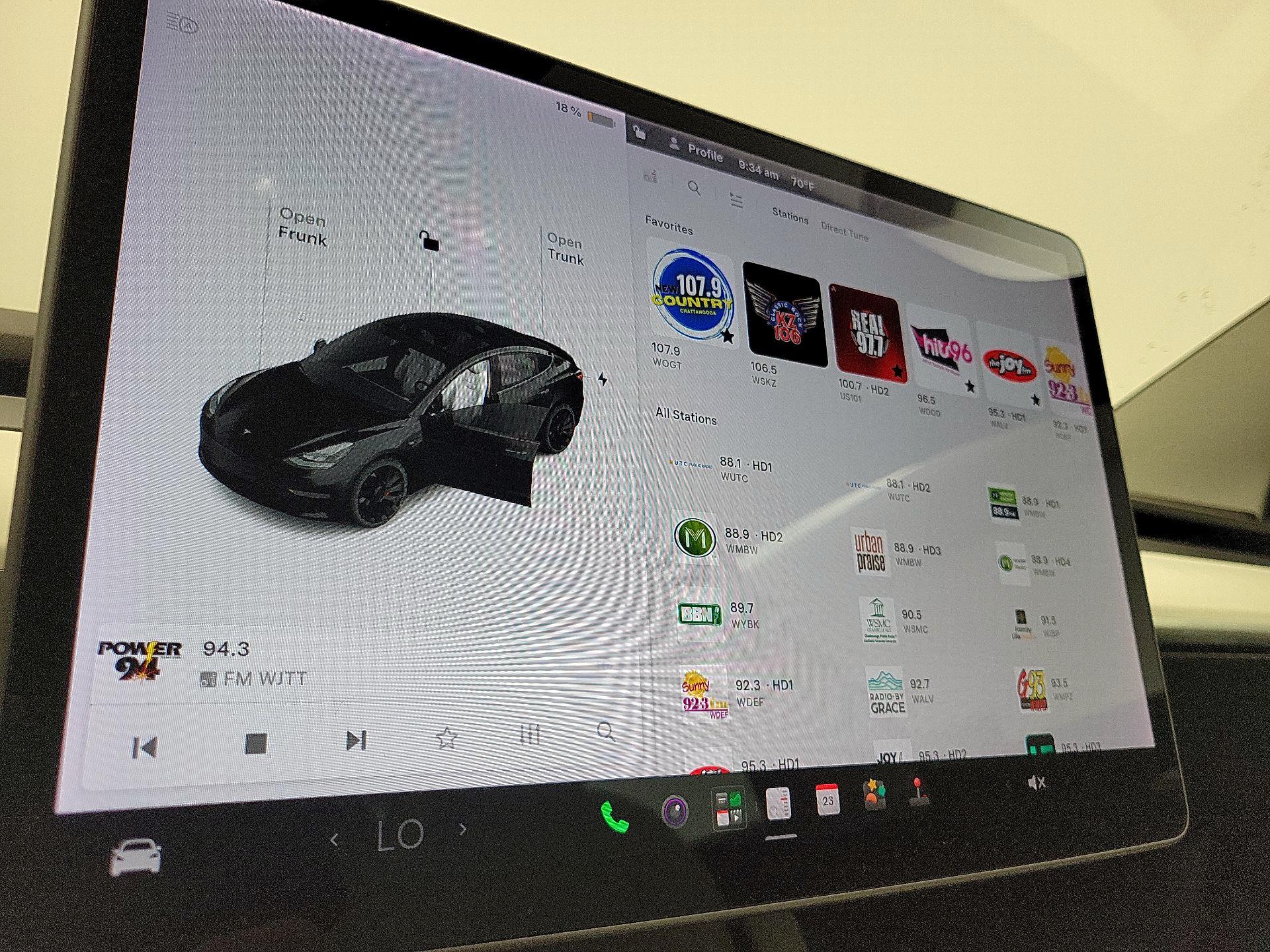 Thumbnail: 2022 Tesla Model 3 - 15