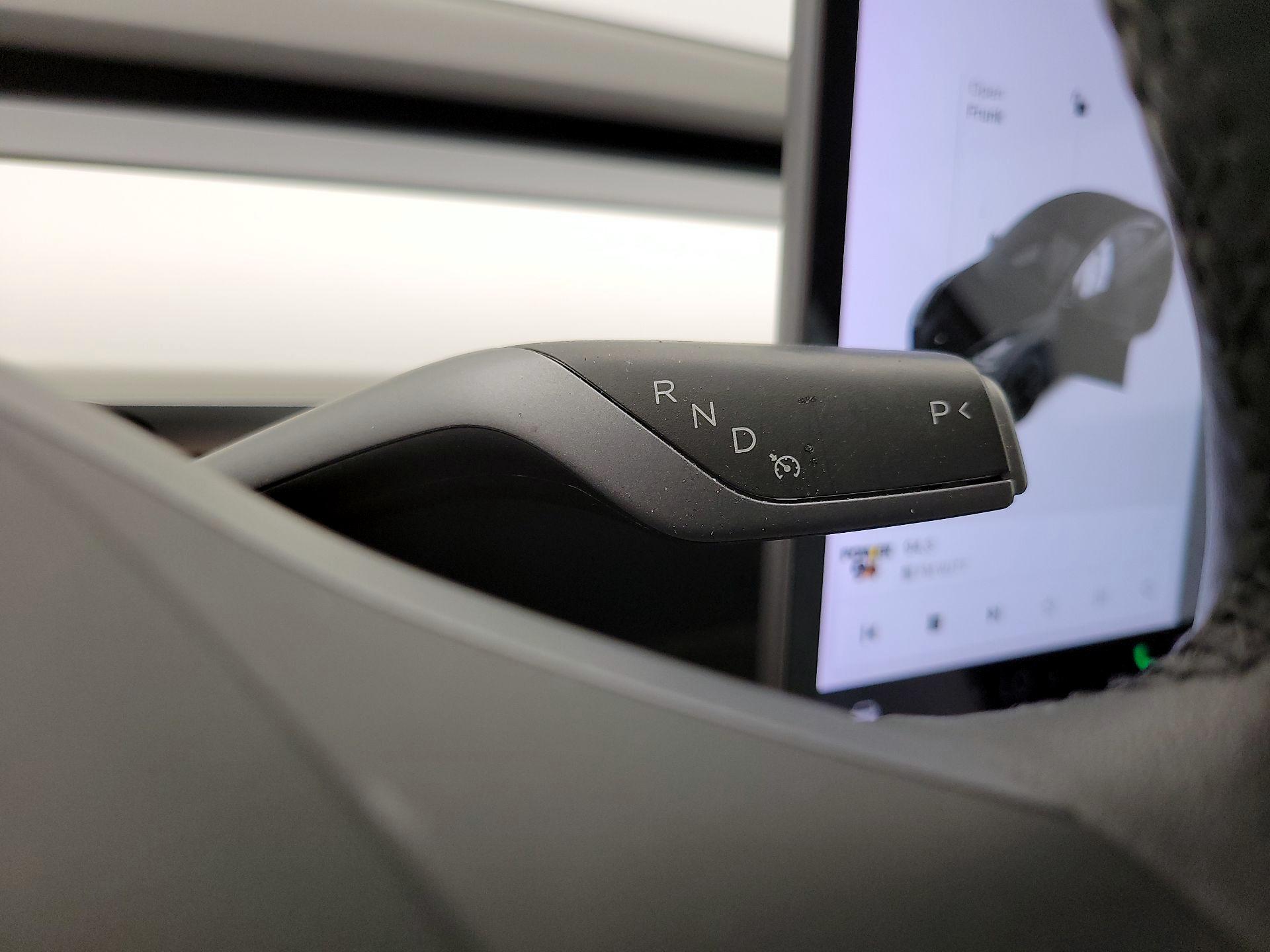 Thumbnail: 2022 Tesla Model 3 - 17