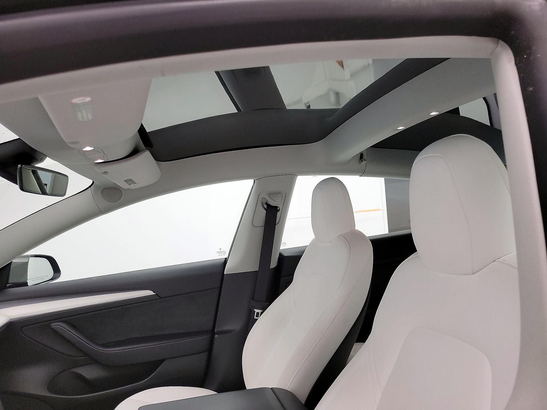 Thumbnail: 2022 Tesla Model 3 - 18