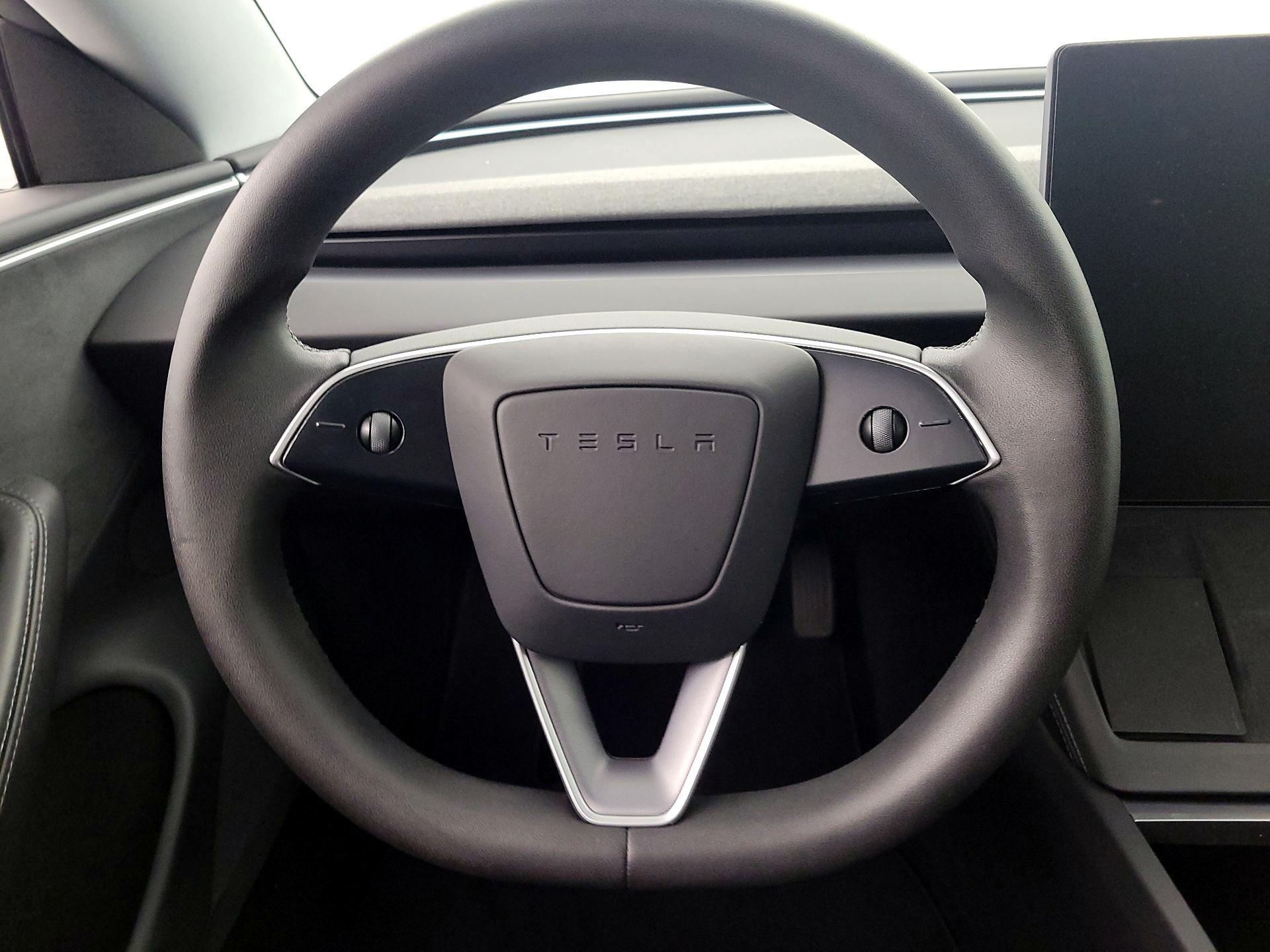 Thumbnail: 2025 Tesla Model 3 - 10