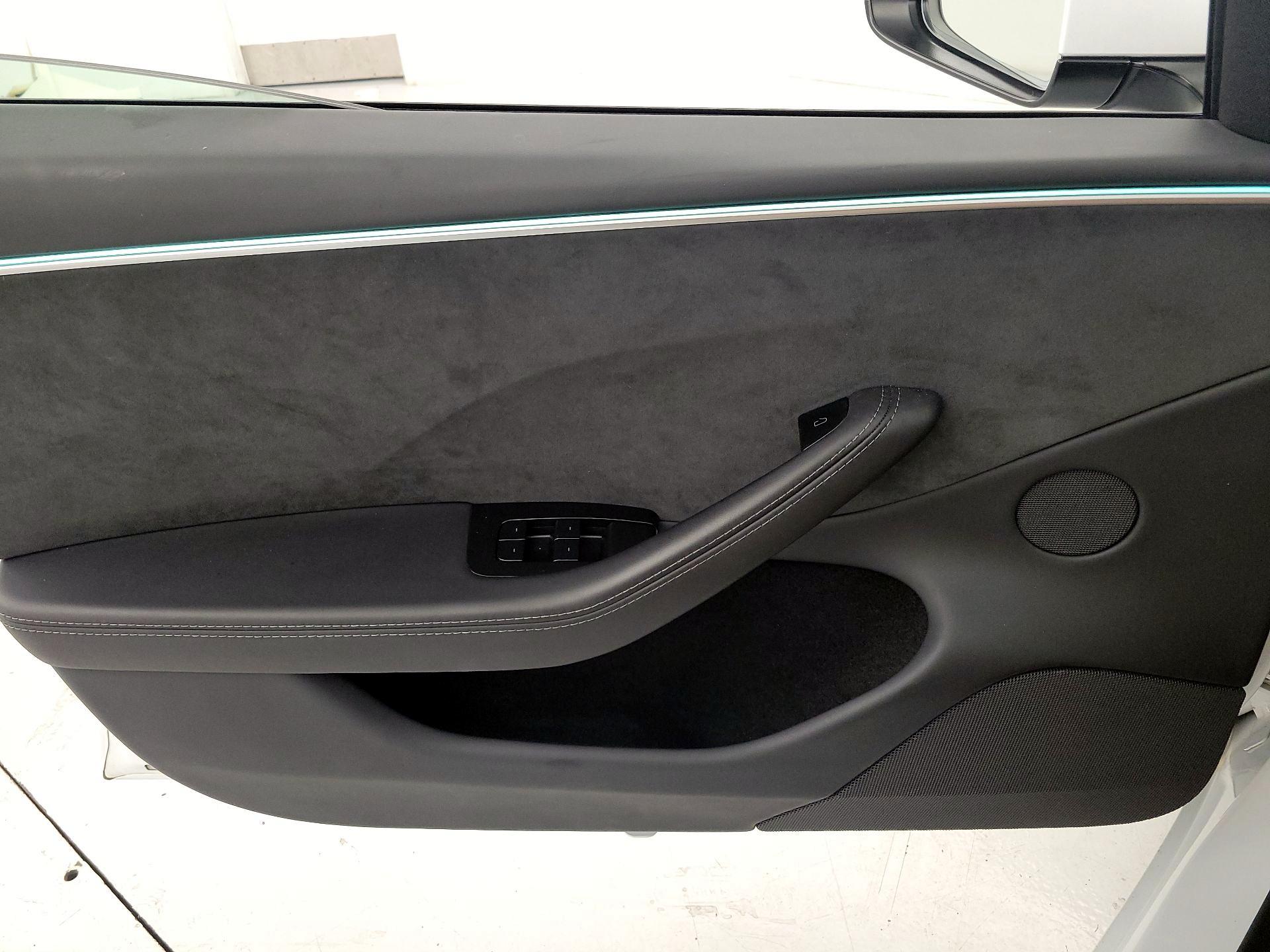 Thumbnail: 2025 Tesla Model 3 - 12