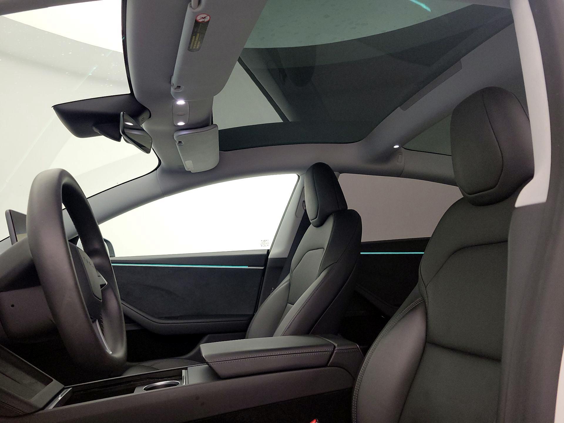 Thumbnail: 2025 Tesla Model 3 - 18