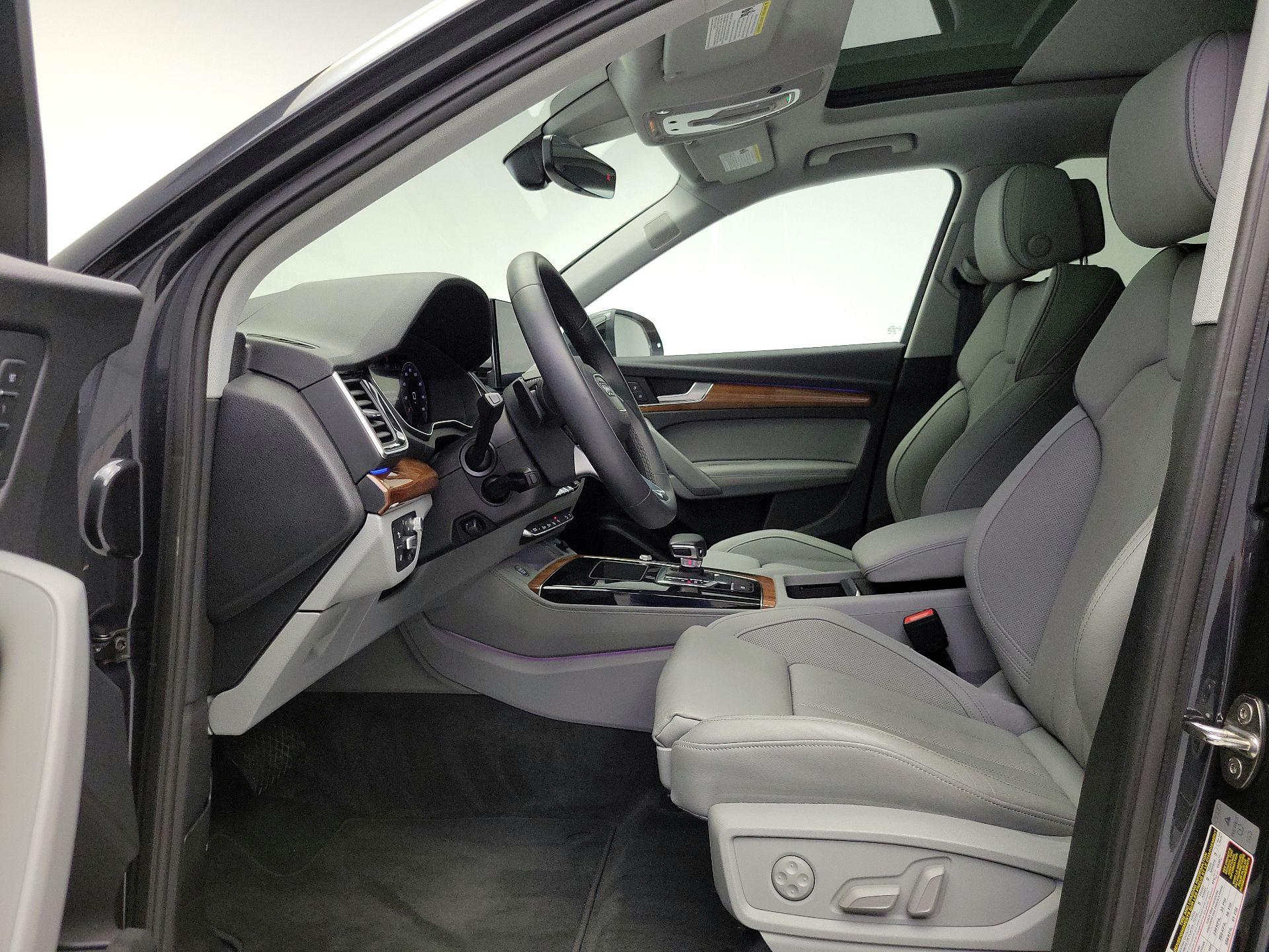 Thumbnail: 2021 Audi Q5 - 11
