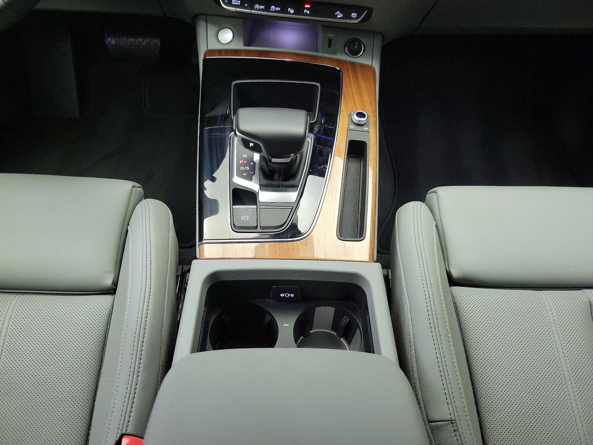 Thumbnail: 2021 Audi Q5 - 18