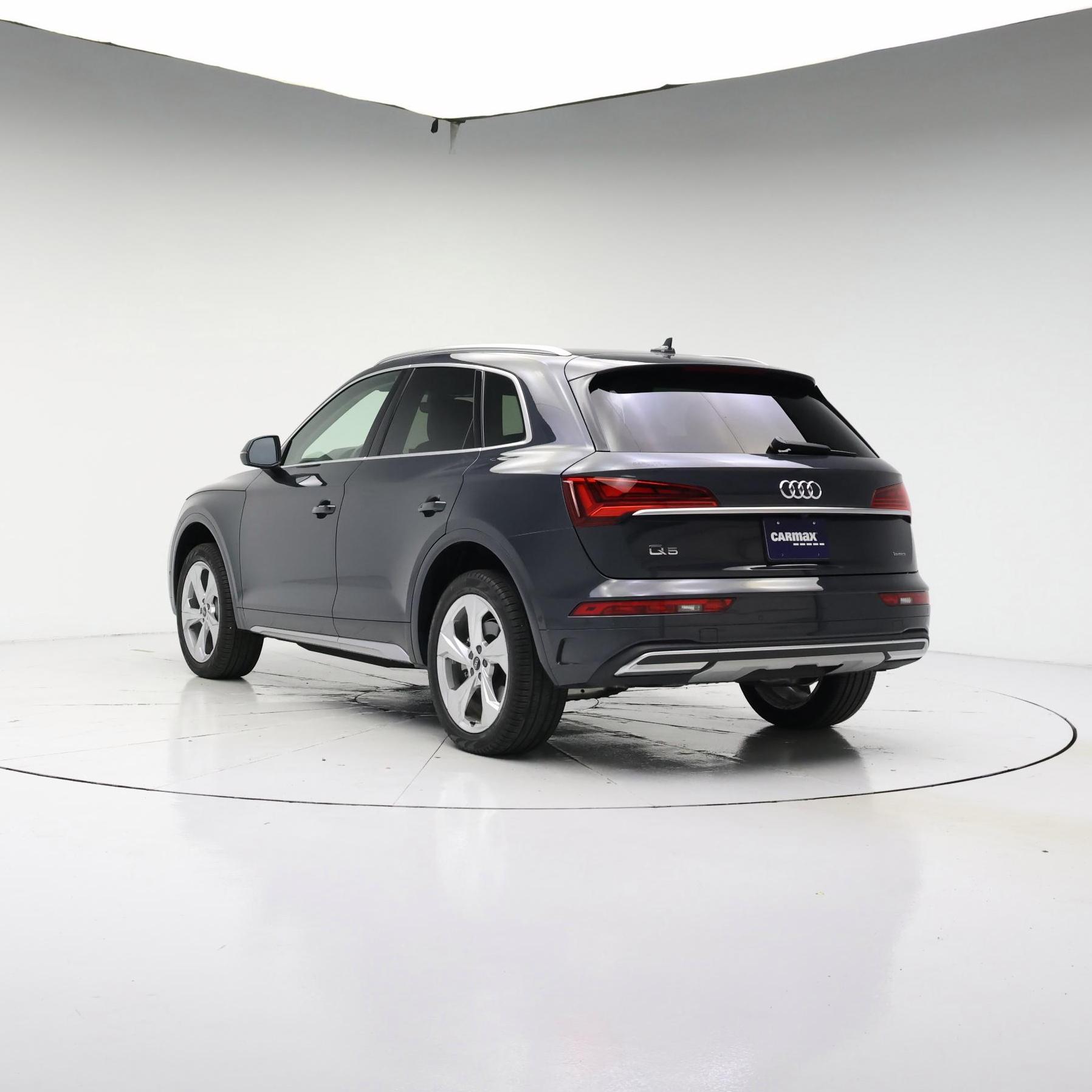 Thumbnail: 2021 Audi Q5 - 2