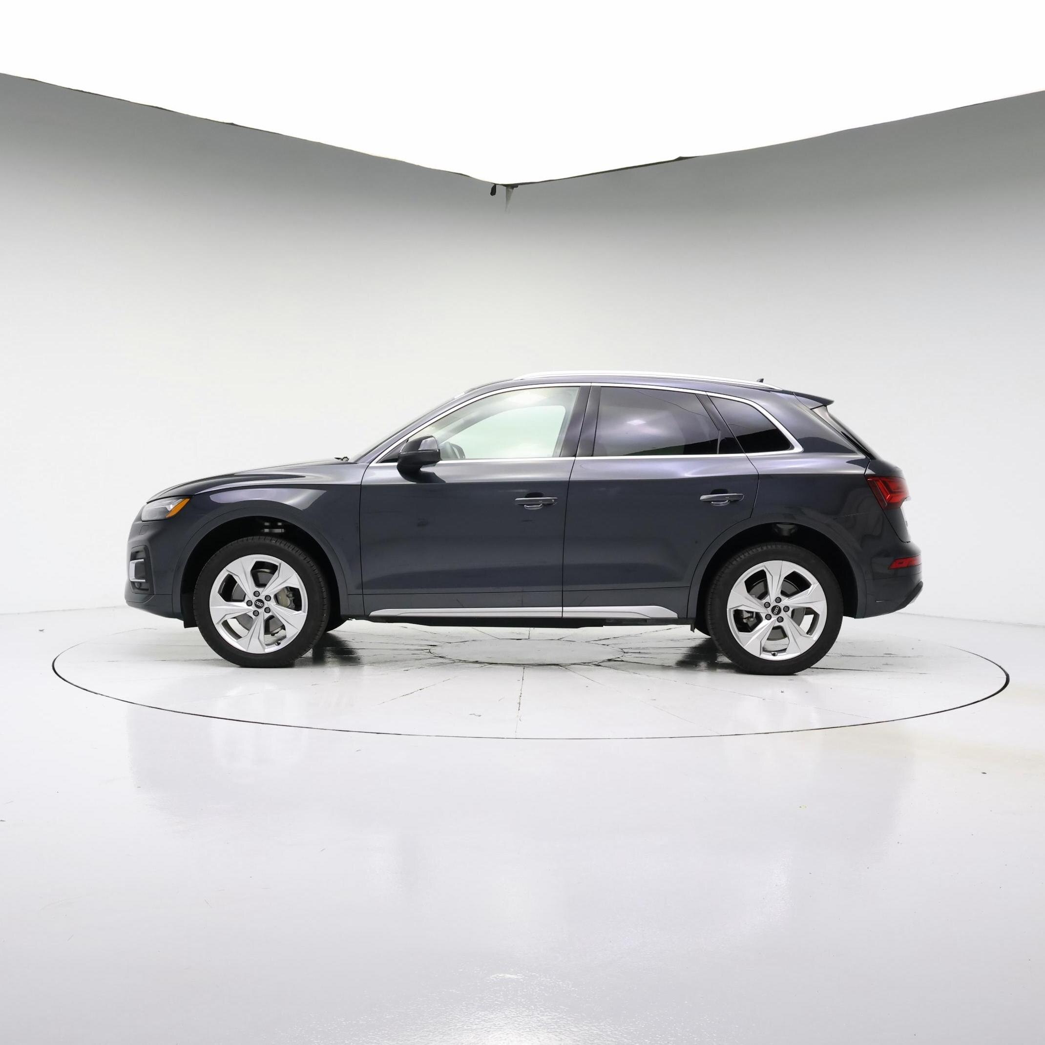 Thumbnail: 2021 Audi Q5 - 3
