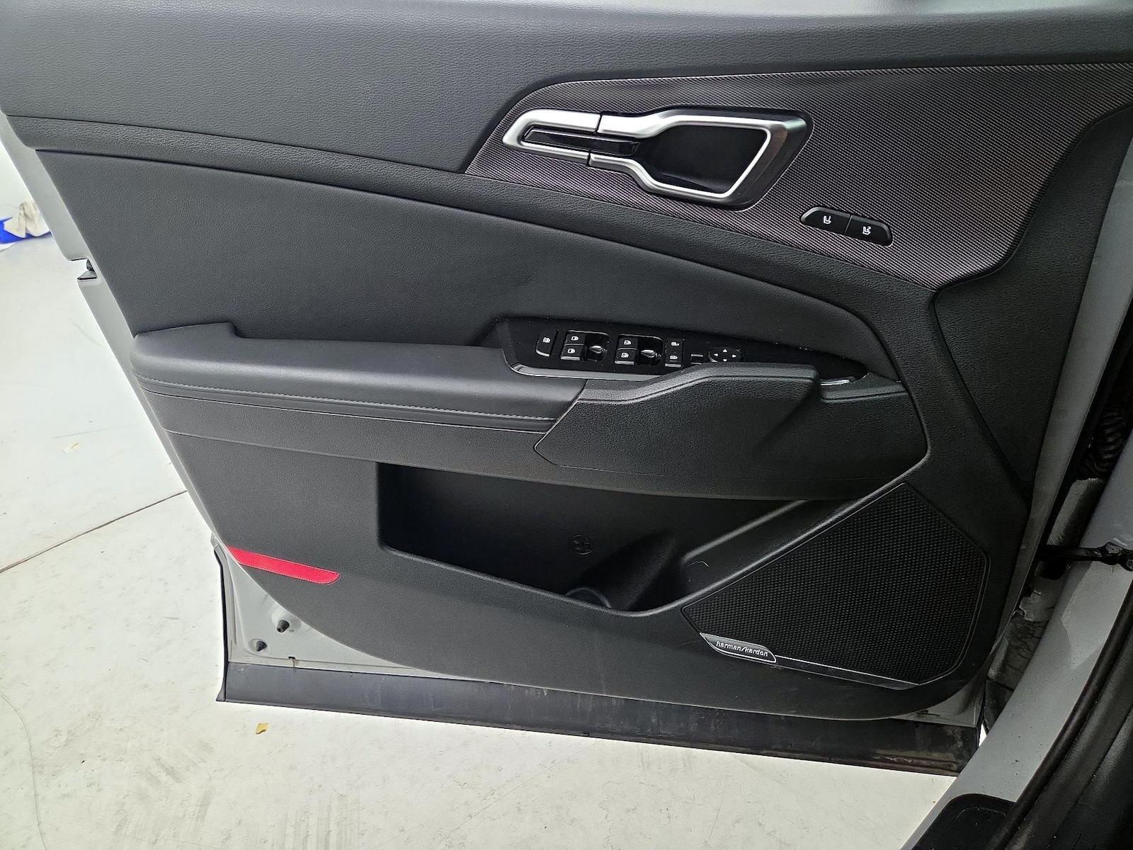 2025 Kia Sportage SX Prestige - Photo 13