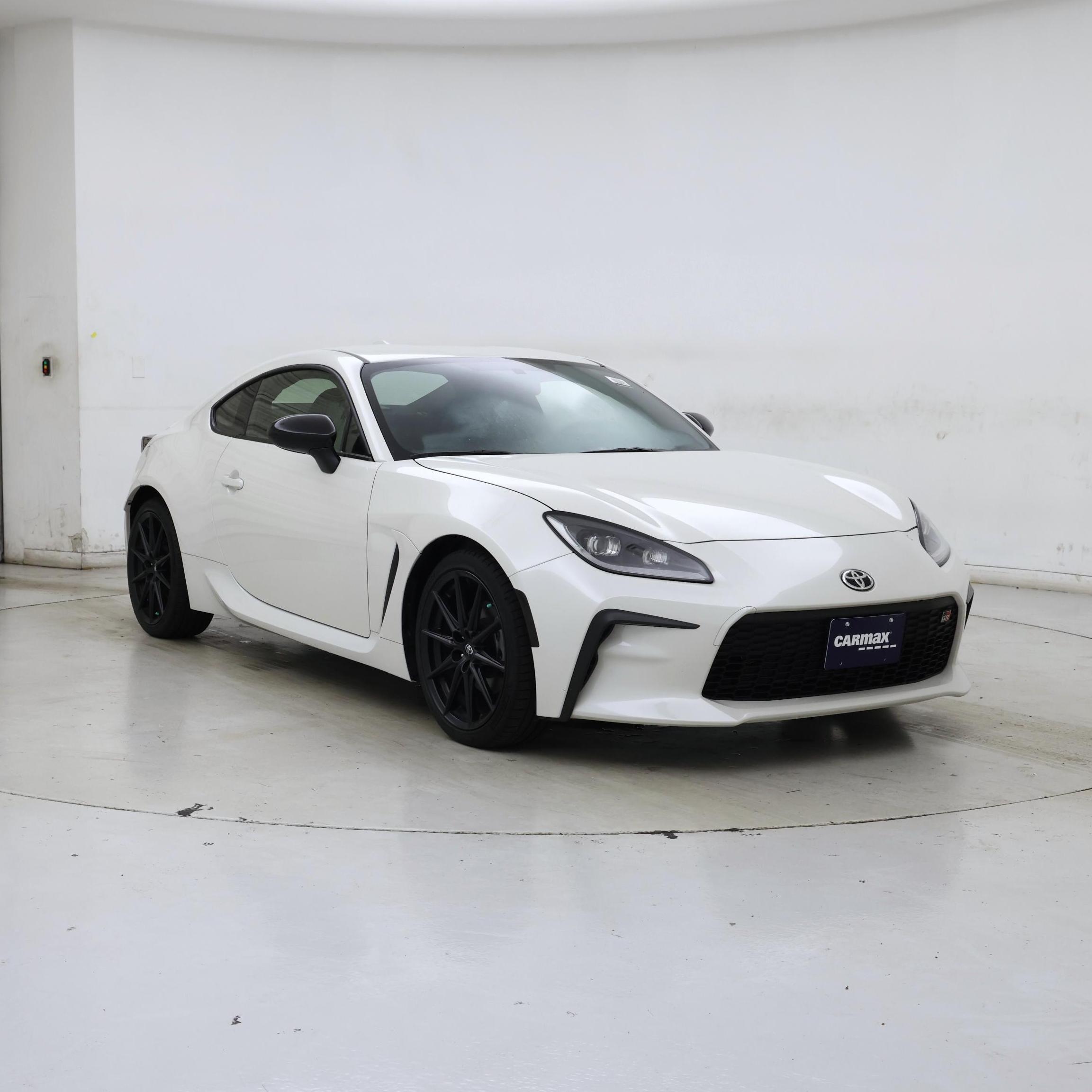 White 2023 Toyota GR86 Coupe Rear-Wheel Drive Manual