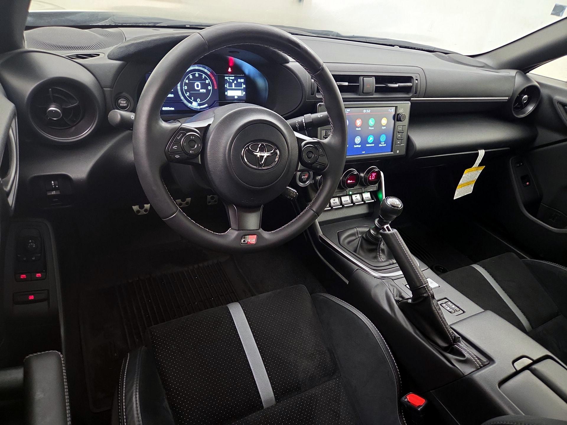 Thumbnail: 2023 Toyota GR86 - 9