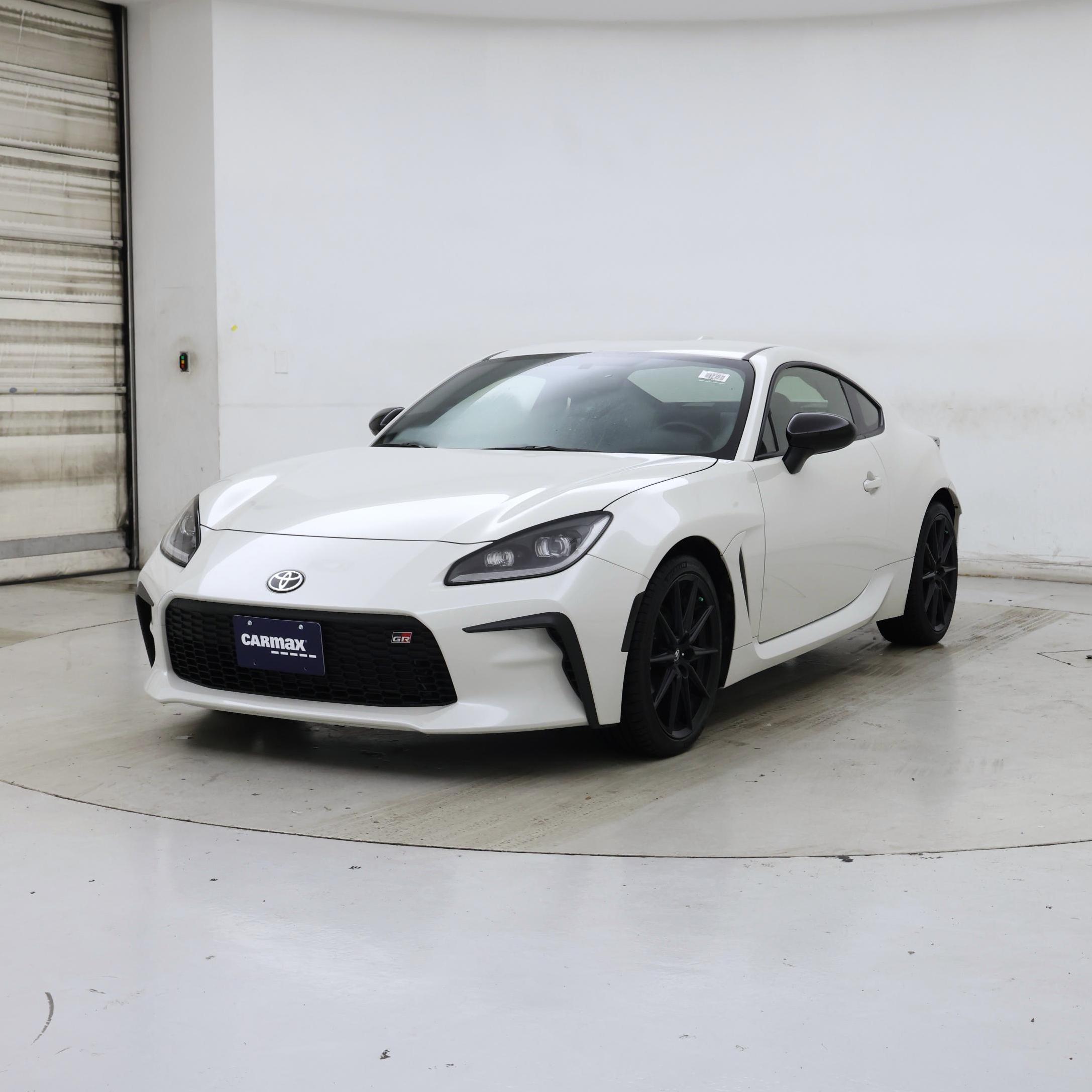 Thumbnail: 2023 Toyota GR86 - 4