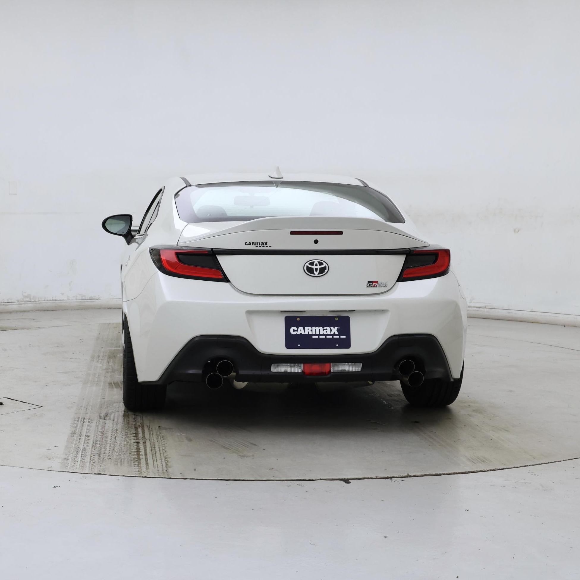 Thumbnail: 2023 Toyota GR86 - 6