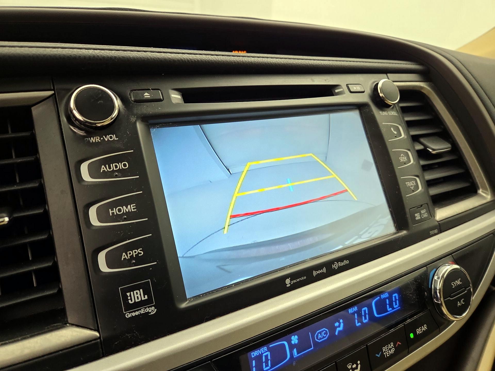 Thumbnail: 2018 Toyota Highlander - 15