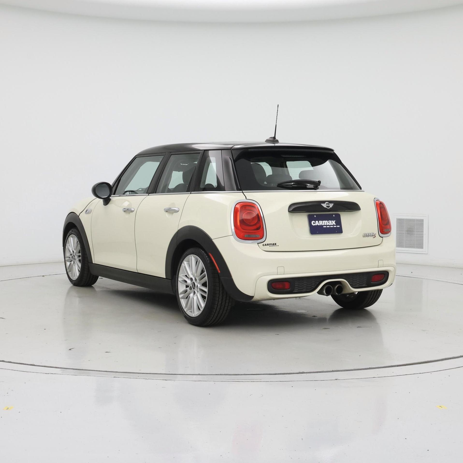 Thumbnail: 2015 MINI Cooper Hardtop - 2