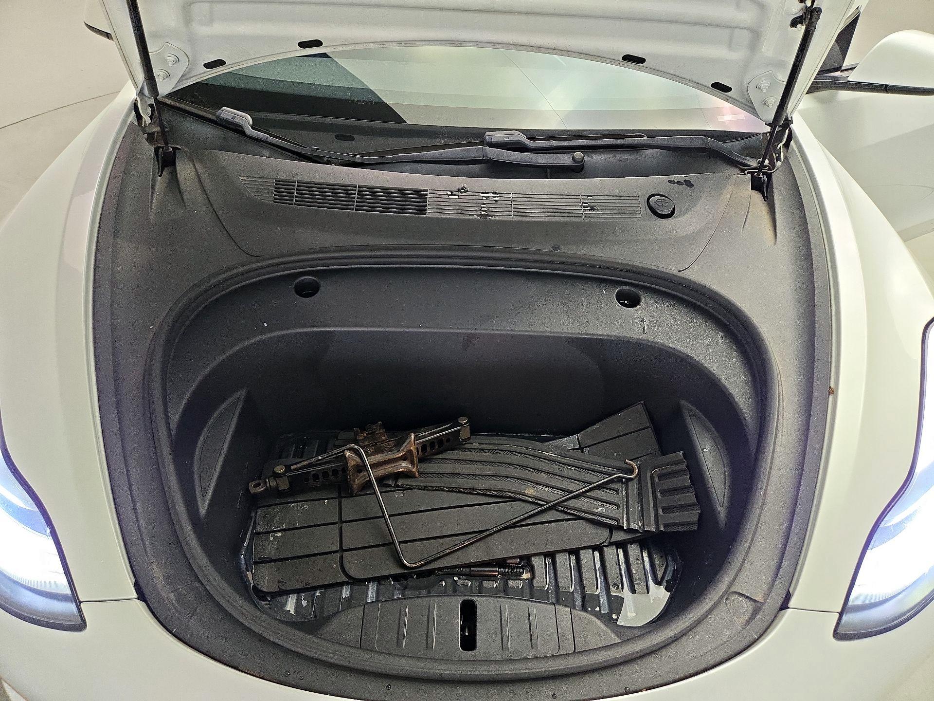 Thumbnail: 2021 Tesla Model 3 - 20