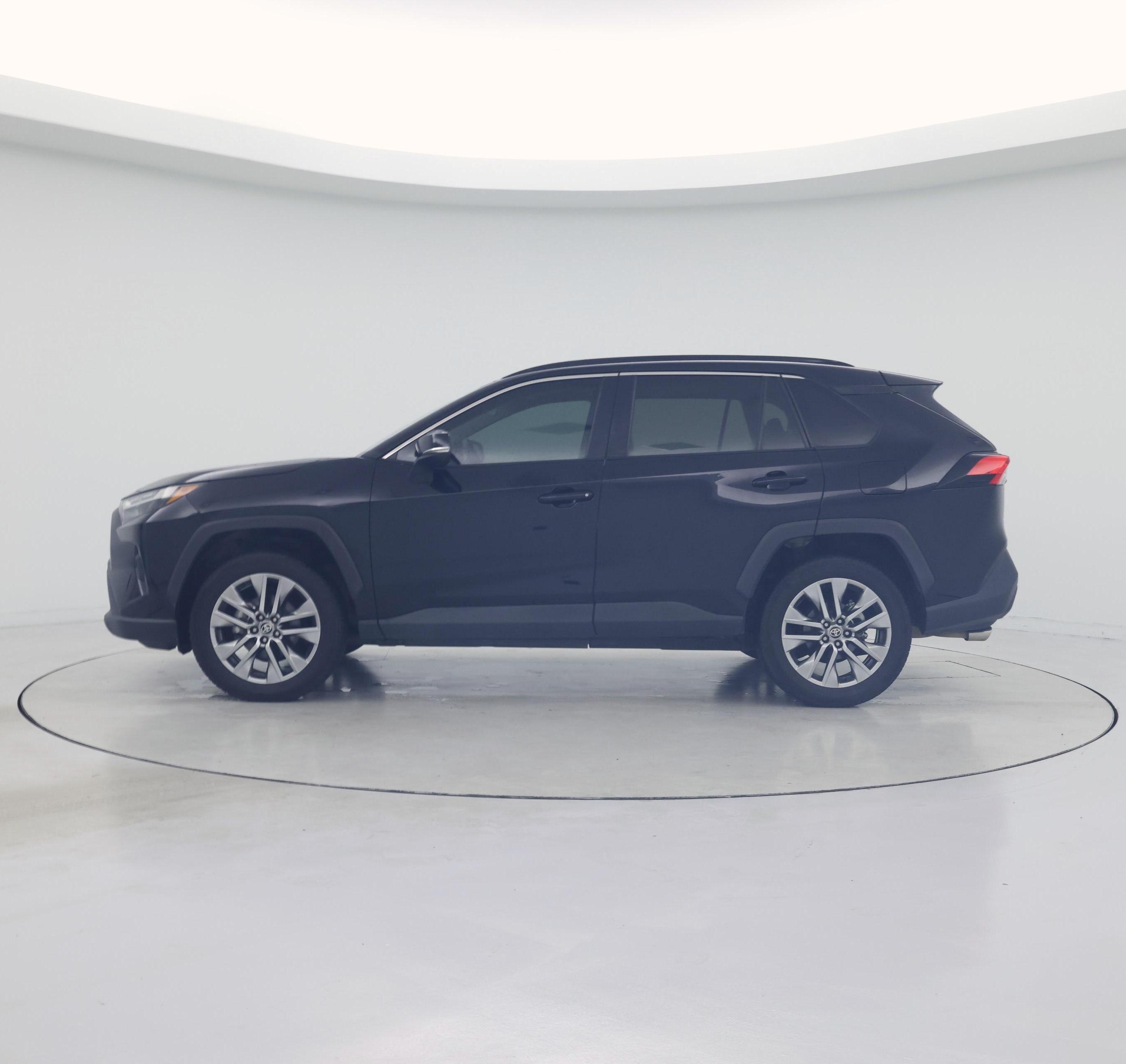 Thumbnail: 2023 Toyota RAV4 - 3