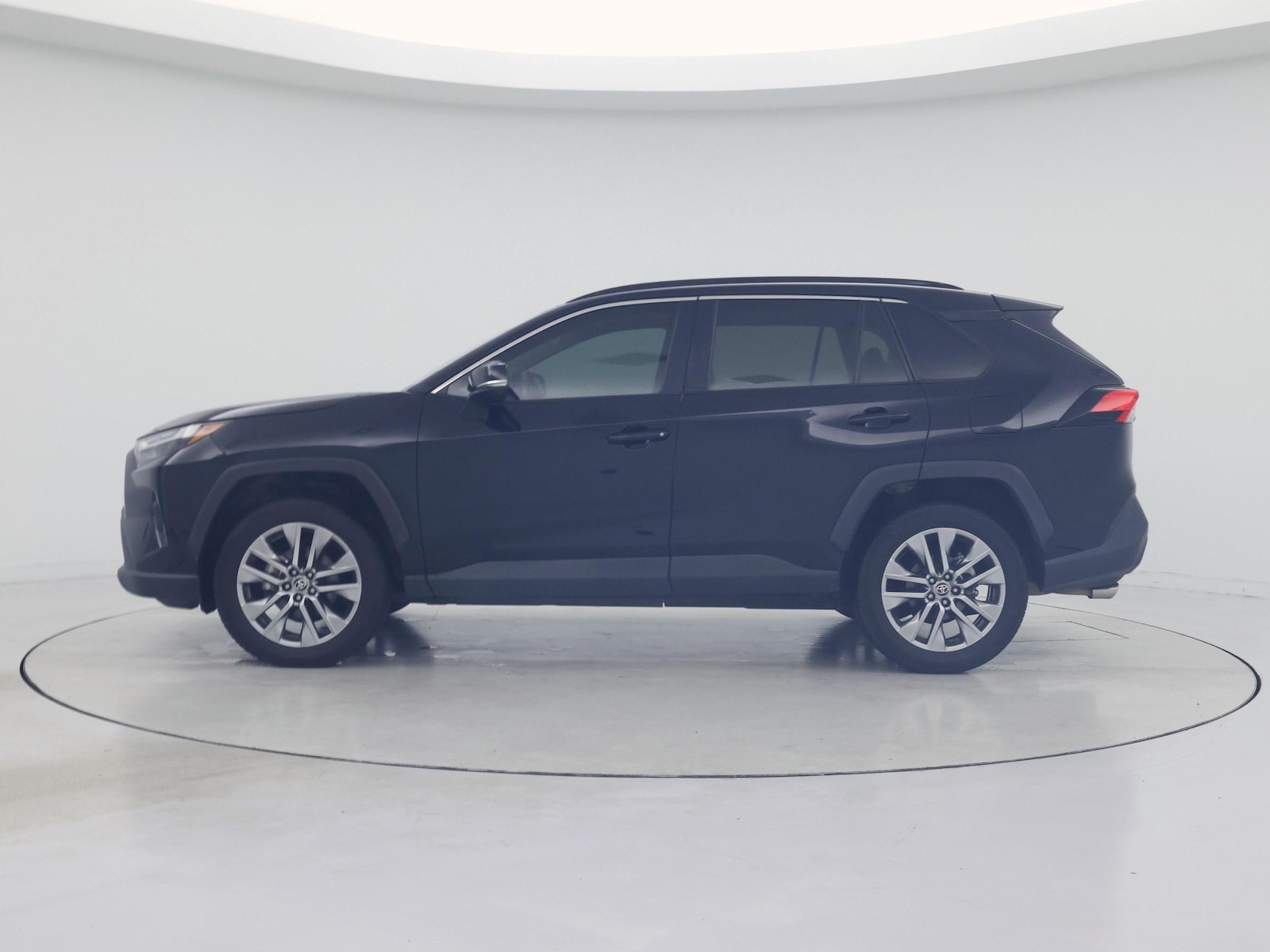 2023 Toyota RAV4 XLE Premium - Photo 4