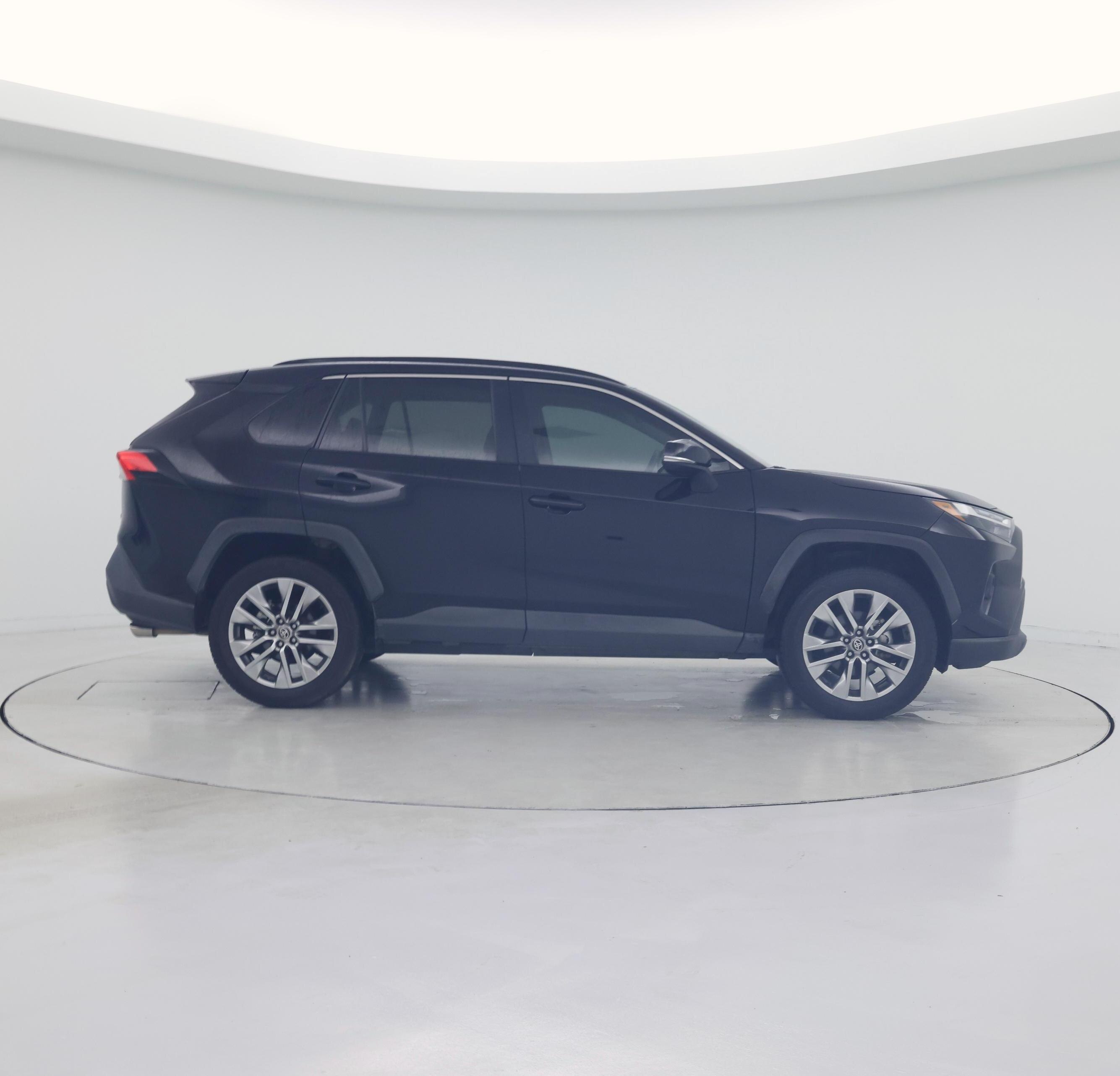 Thumbnail: 2023 Toyota RAV4 - 7