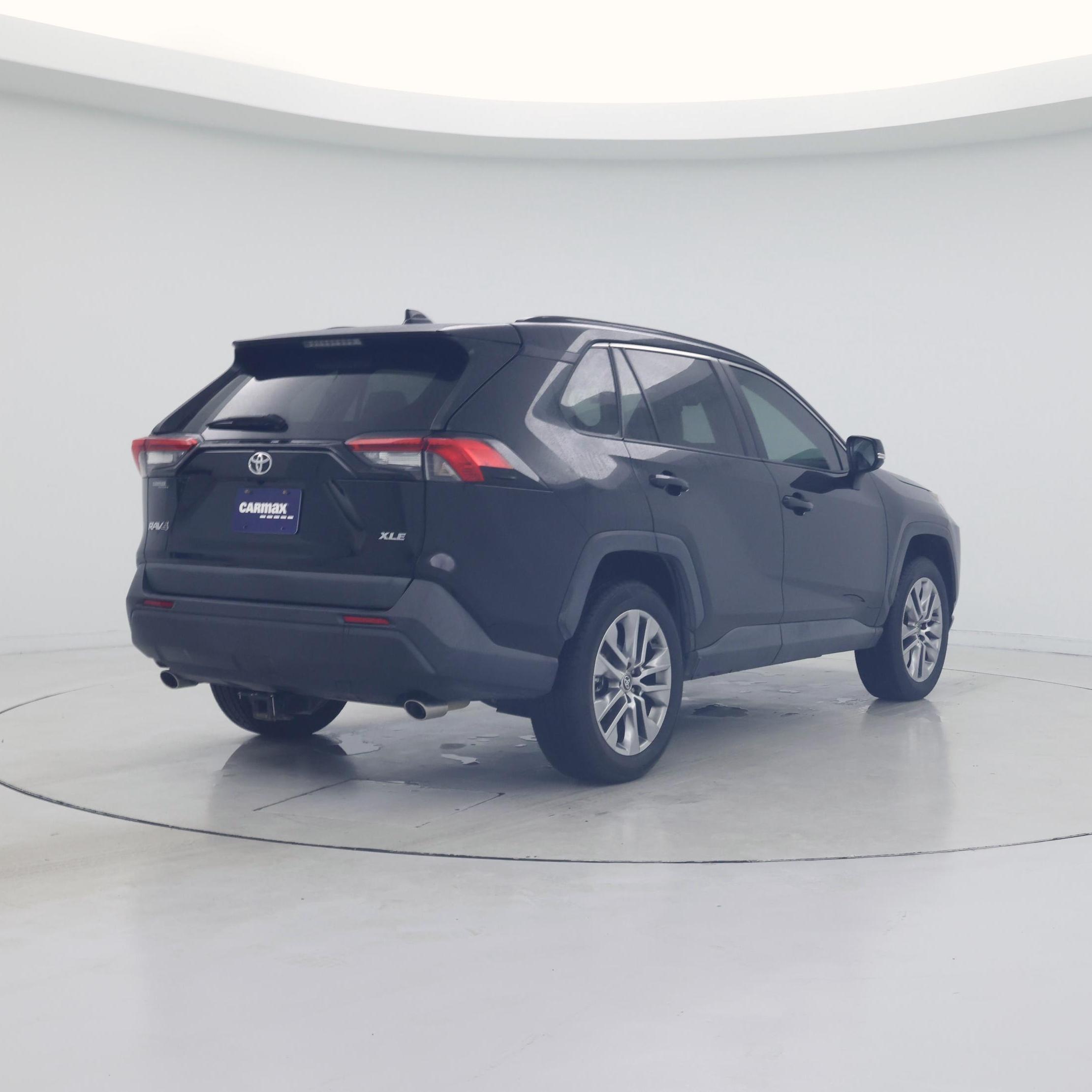 Thumbnail: 2023 Toyota RAV4 - 8
