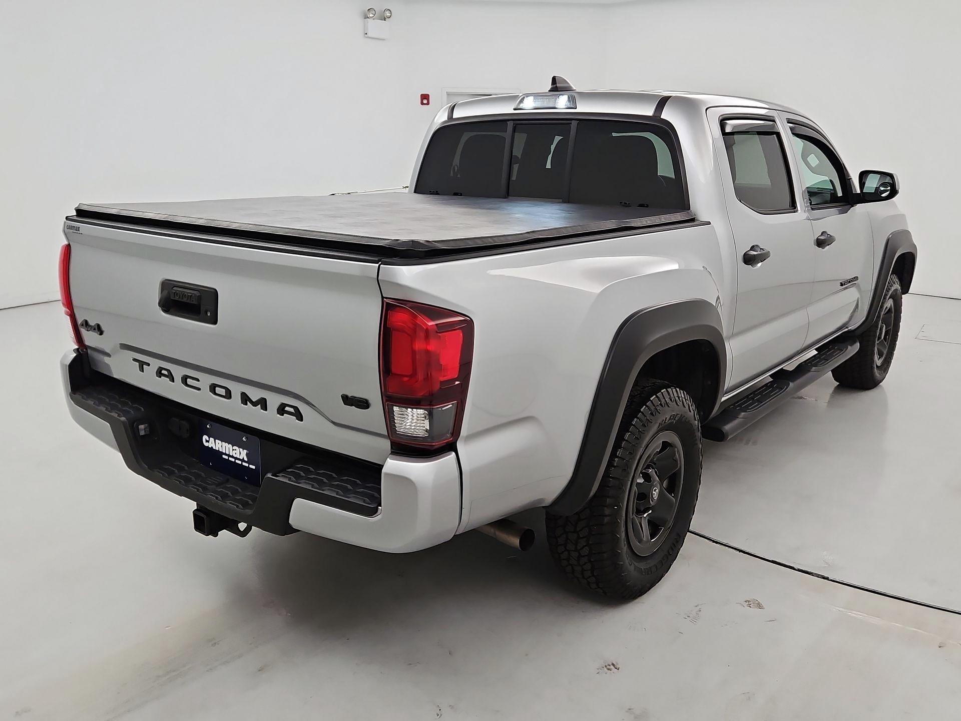Thumbnail: 2022 Toyota Tacoma - 5
