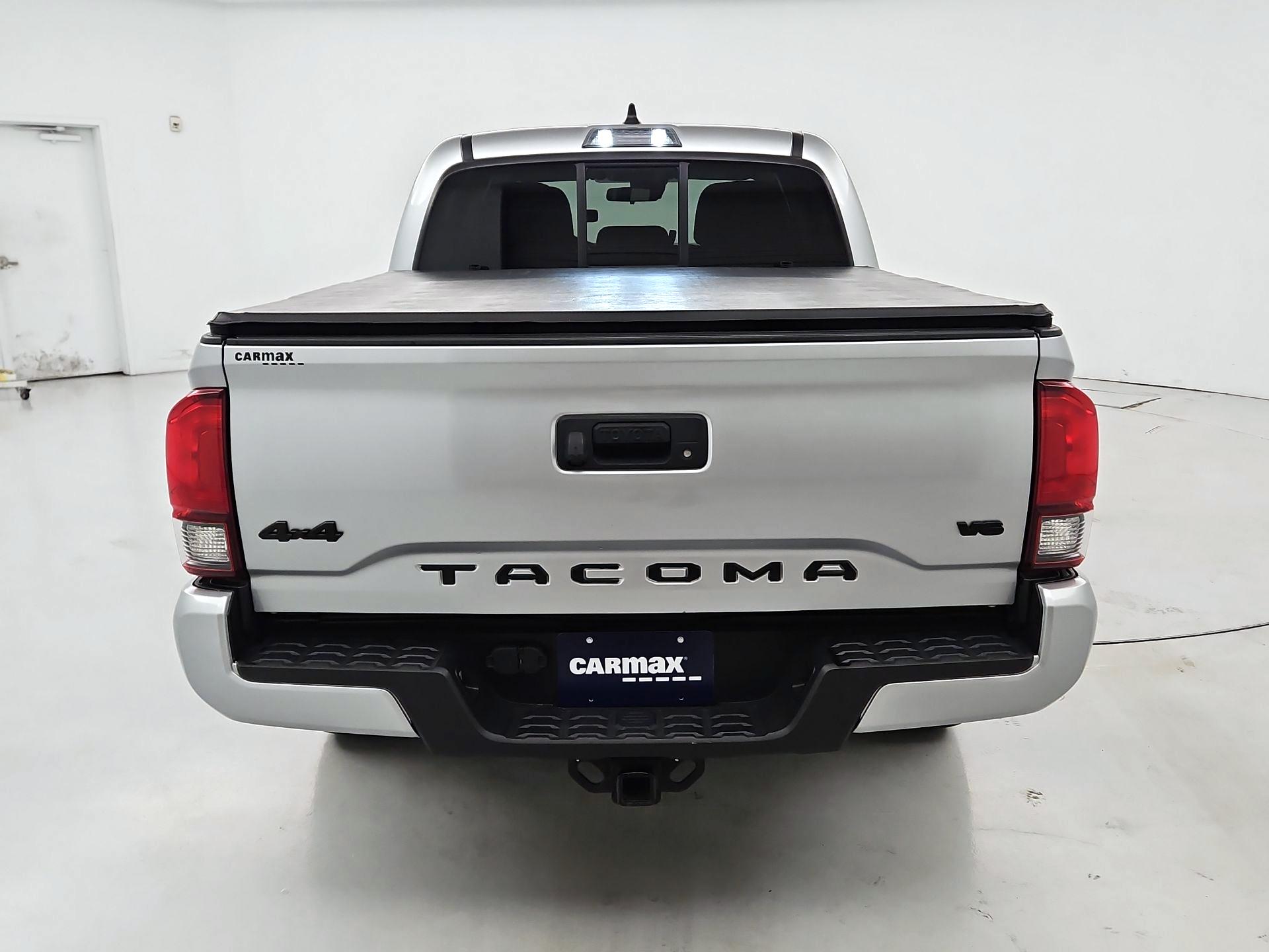 Thumbnail: 2022 Toyota Tacoma - 6